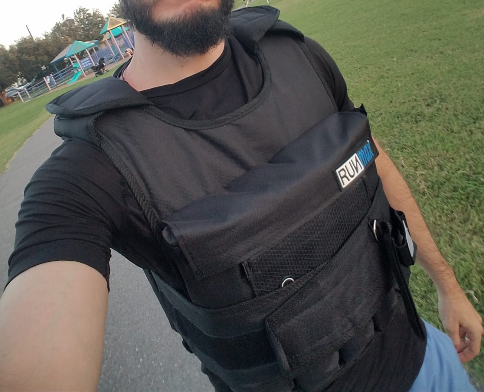 RUNmax 20LBS - 150LBS Adjustable Weighted Vest Wtih Shoulder Pads Option for Men and Women customer photo 1