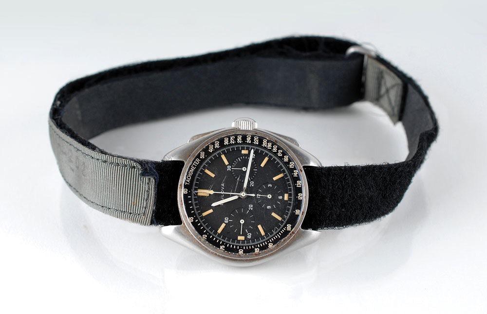 Bulova Men's Archive Series Lunar Pilot 6-Hand Chronograph High Performance Quartz Stainless Steel and Black Nylon Strap Watch Set, Sapphire Crystal Style: 96B251 customer photo 2