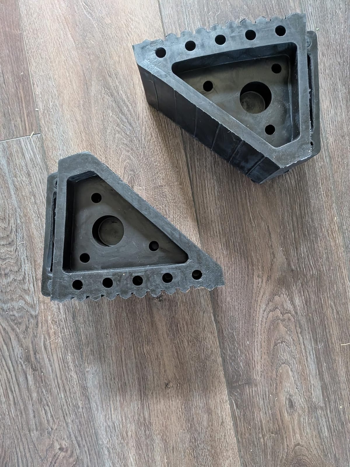 MaxxHaul Solid Rubber Wheel Chock 2-Pack | 8