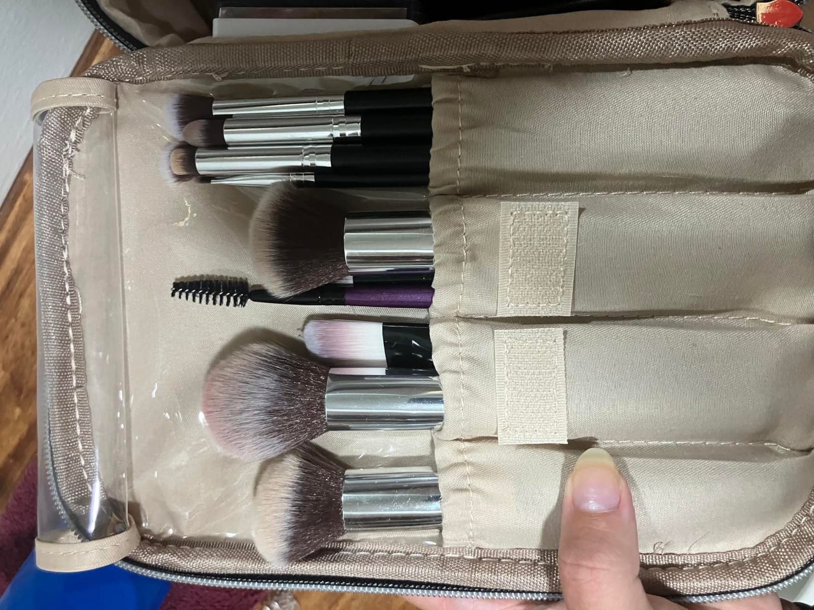 BEAKEY Makeup Brushes set with 2 Blending Sponges,10 Brush Face and Eye Set customer photo 1