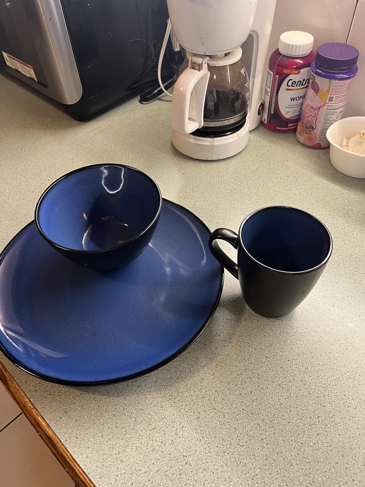 Gibson Elite Soho Lounge Round Reactive Glaze Stoneware Dinnerware Set, Service for 4 (16pc), Blue, Soho Round. customer photo 2