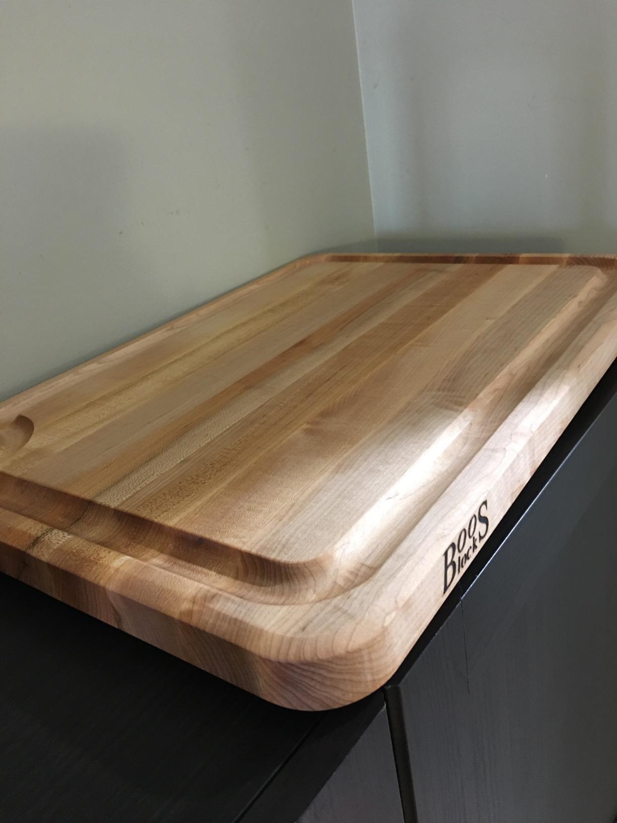 John Boos Block MPL1812125-FH-GRV Prestige Maple Wood Edge Grain Reversible Cutting Board with Juice Groove, 18 Inches x 12 Inches x 1.25 Inches customer photo 2