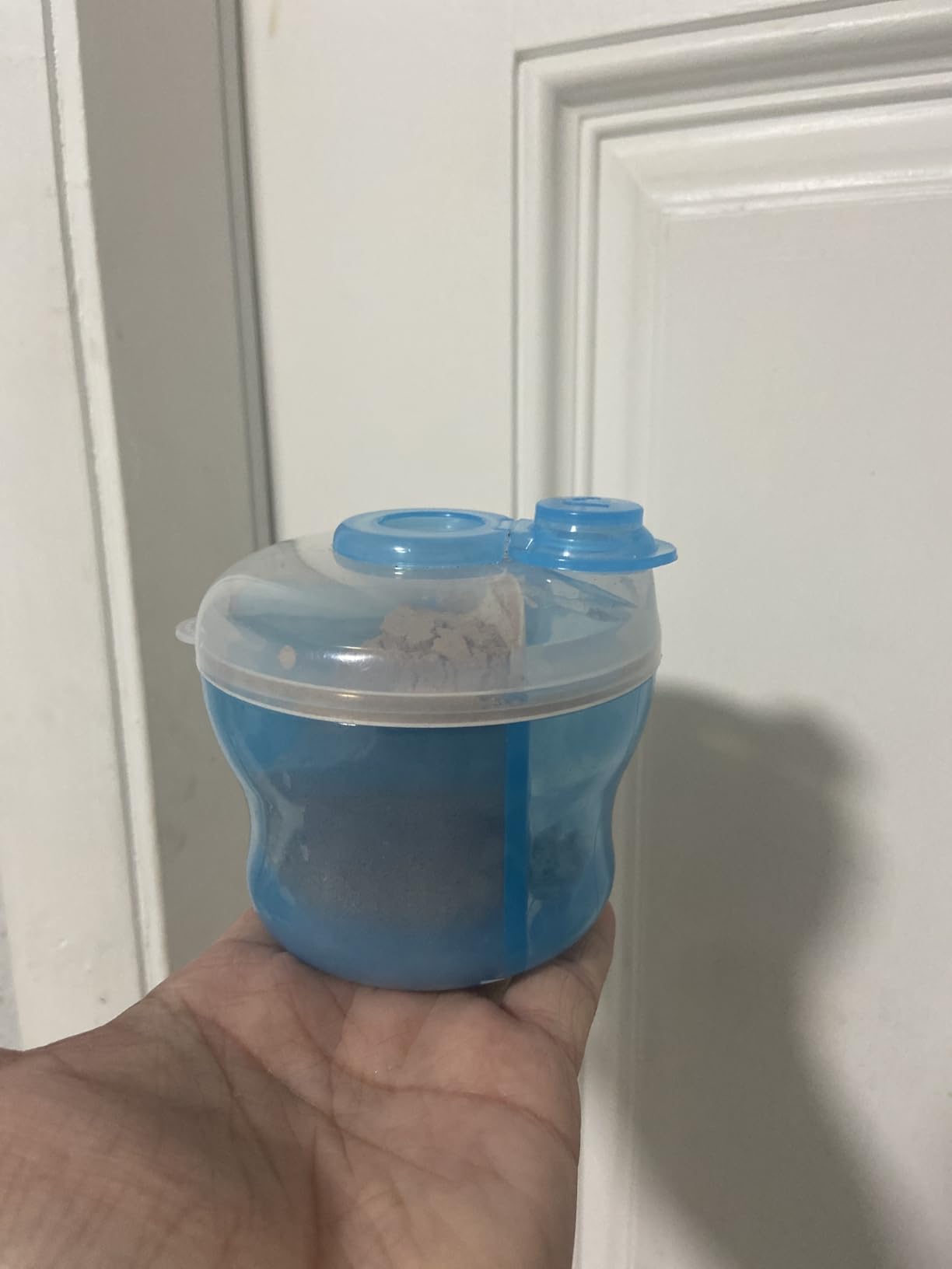 Munchkin® Formula Dispenser to Go, BPA-Free Baby Formula Container, Blue customer photo 2