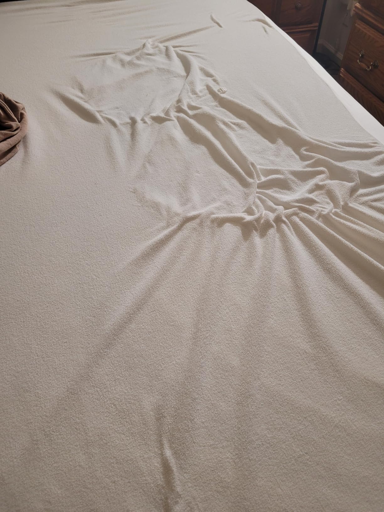 King Size Mattress Protector Bed Bug Waterproof Zippered Cover - Hypoallergenic Premium Quality Encasement Protects Against Liquids, Dust - Breathable, Noiseless White customer photo 2