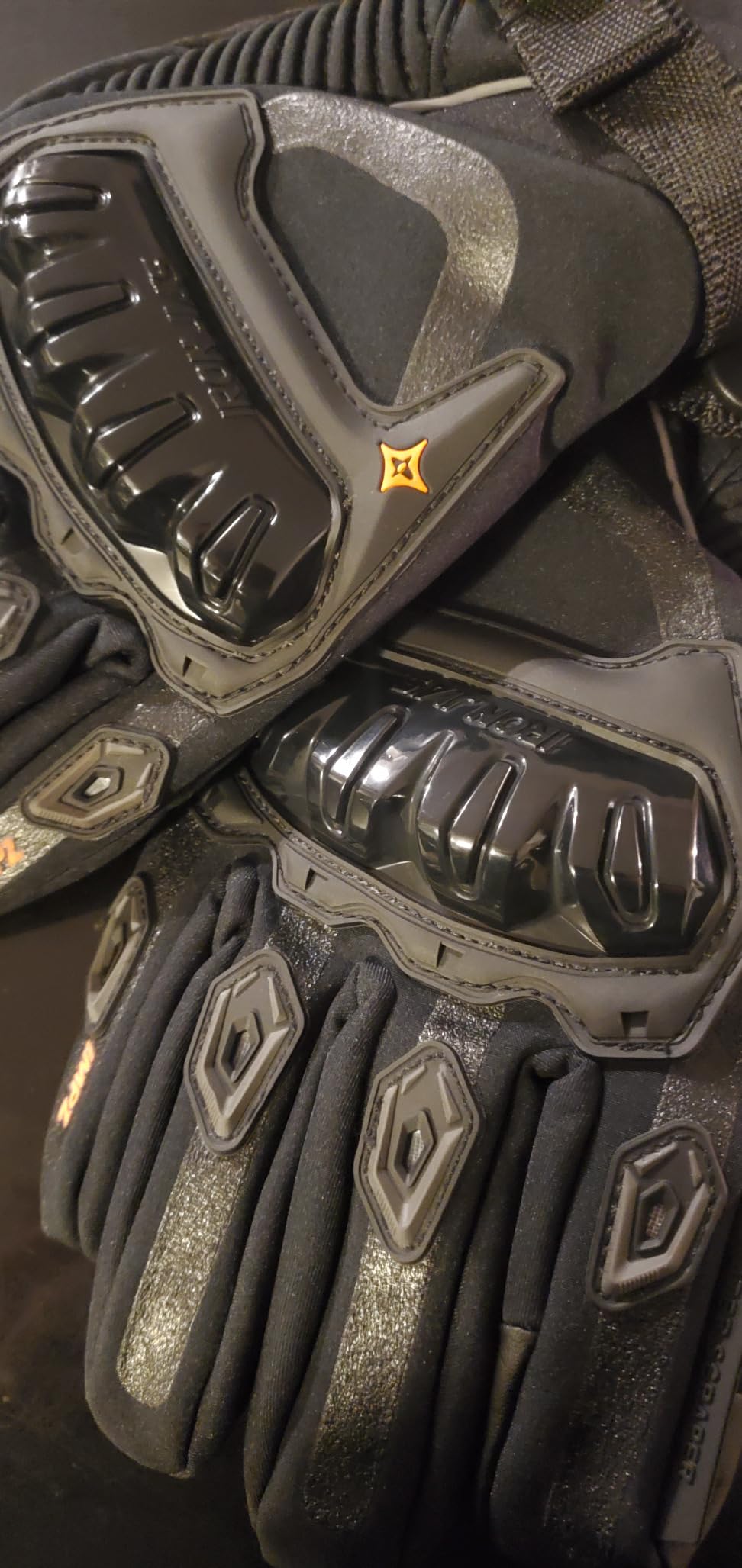 IRON JIA'S Winter Motorcycle Gloves for Men and Women, CE Level 1 KP customer photo 1
