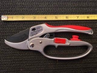 Ironwood Tool Company Ratchet Pruning Shears, Cuts up to 1