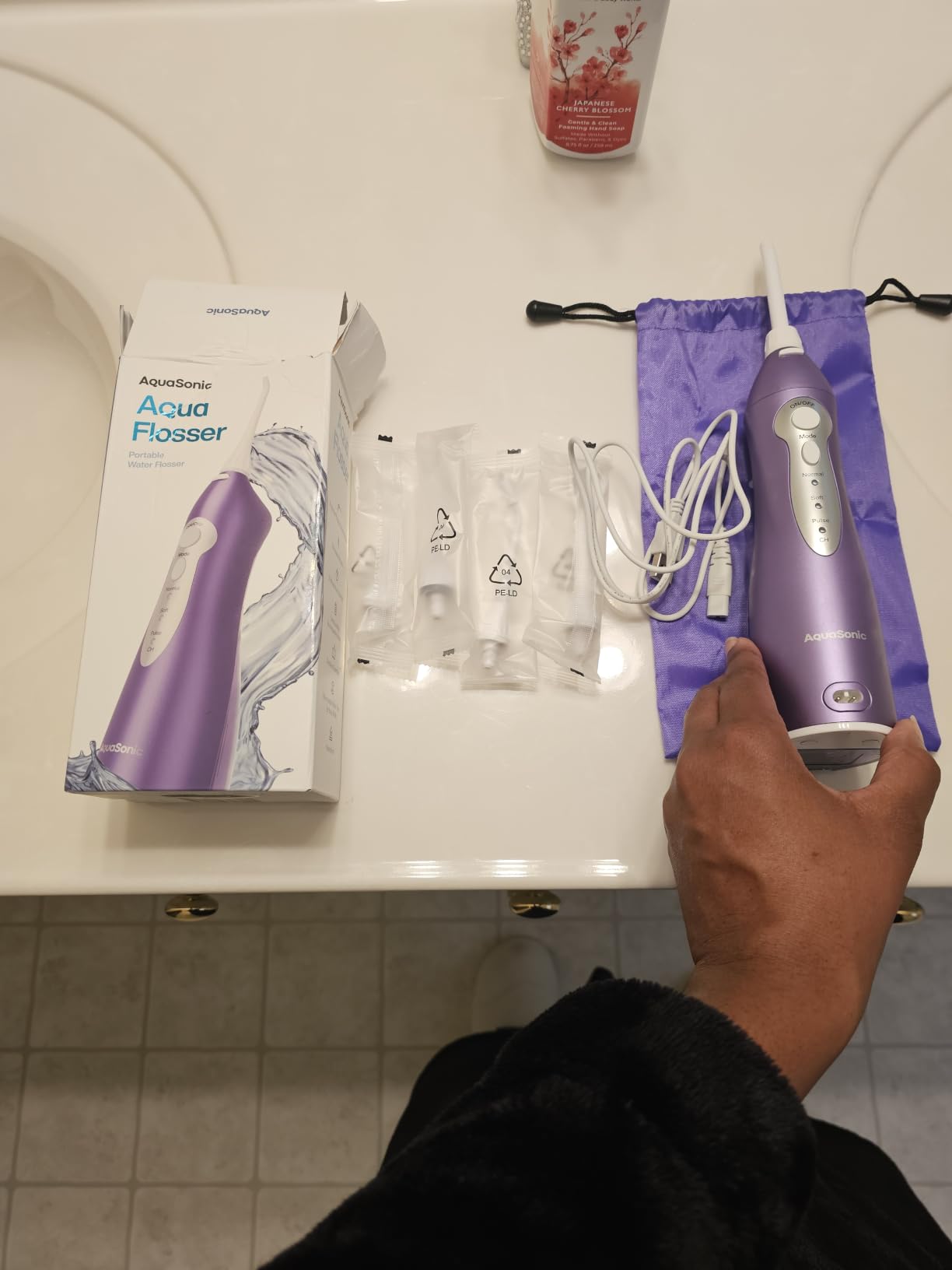 AquaSonic Aqua Flosser Water Flosser, ADA Accepted, White customer photo 1