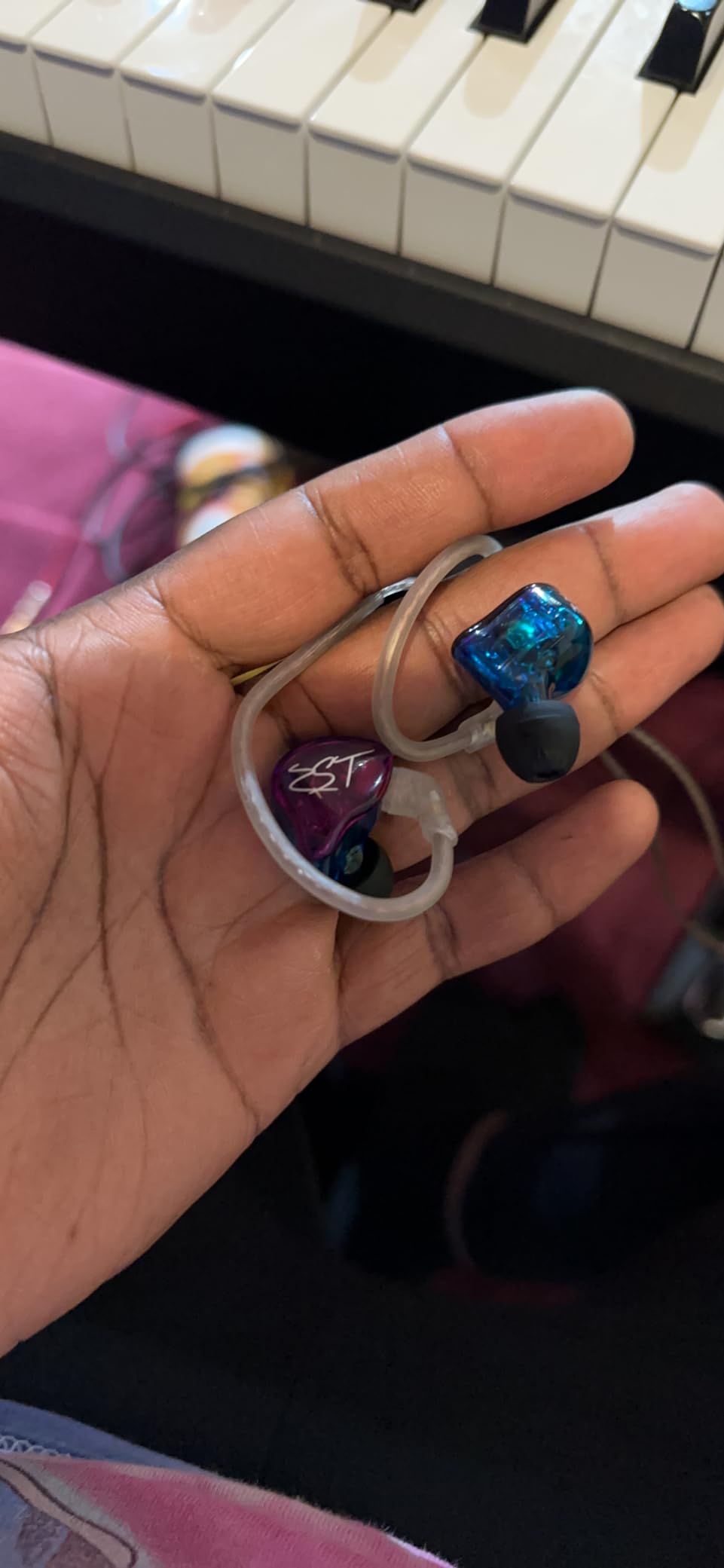 YINYOO KZ-ZST Colorful Hybrid Banlance Armature with Dynamic Ear Earphone 1BA+1DD HiFi Headset KZ in Ear Monitor Headphone Wired Earbuds IEM Earphone Gaming Ear Buds (Colorful/zst Without Microphone) customer photo 1