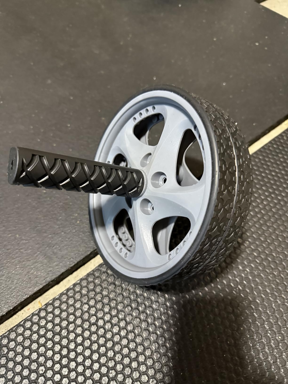 CAP Barbell Abdominal Wheel, Black/Gray customer photo 2