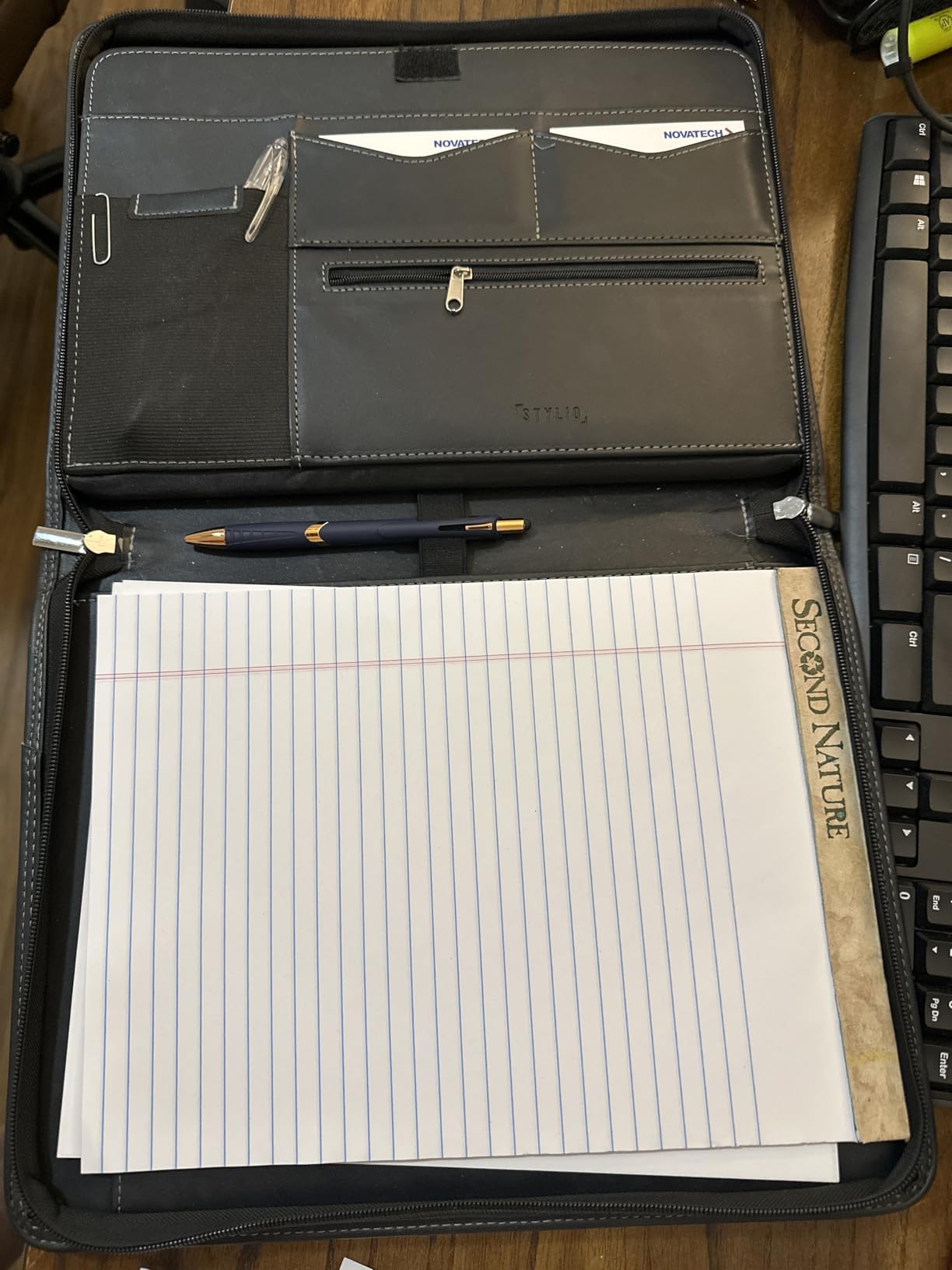 STYLIO Zipper Padfolio Portfolio Binder Organizer | Faux Leather Portfolio for Resume, Documents, Phone, Tablet, Business Supplies and Cards | Notebook Organizer with Letter Sized Notepad Included customer photo 1