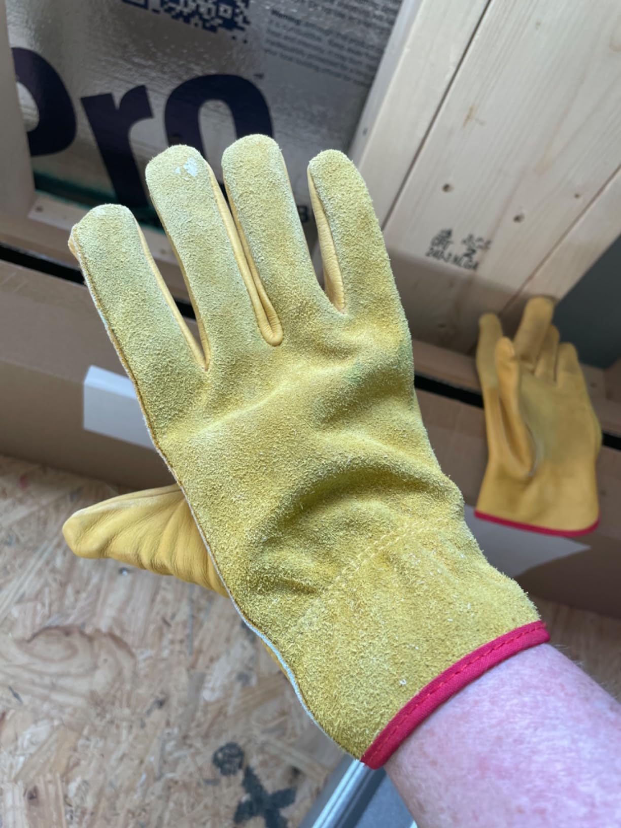 OZERO Leather Work Gloves Flex Grip Tough Cowhide Gardening Glove for Wood Cutting/Construction/Driving/Garden for Men and Women 1 Pair (Gold,Large) customer photo 2