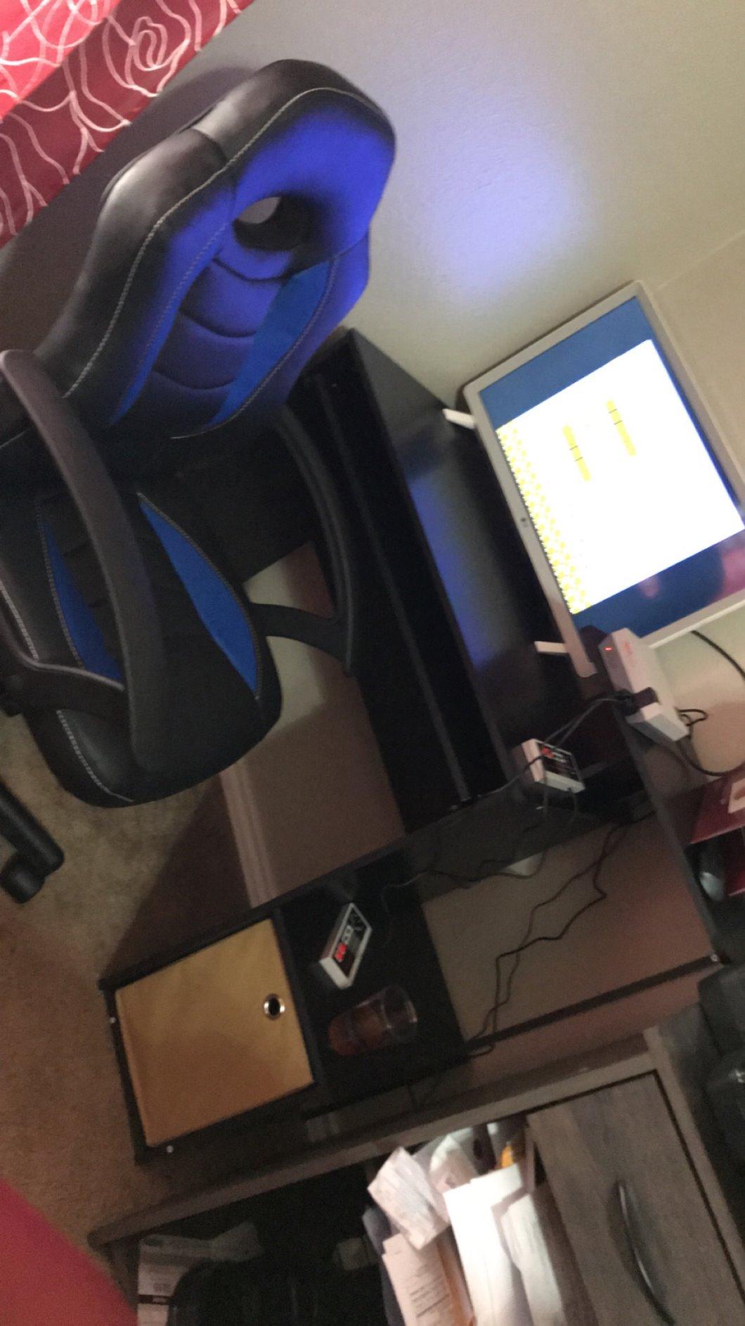 Techni Mobili Kids Gaming Chair, Racing Style Desk Chair, Adjustable, Red customer photo 1