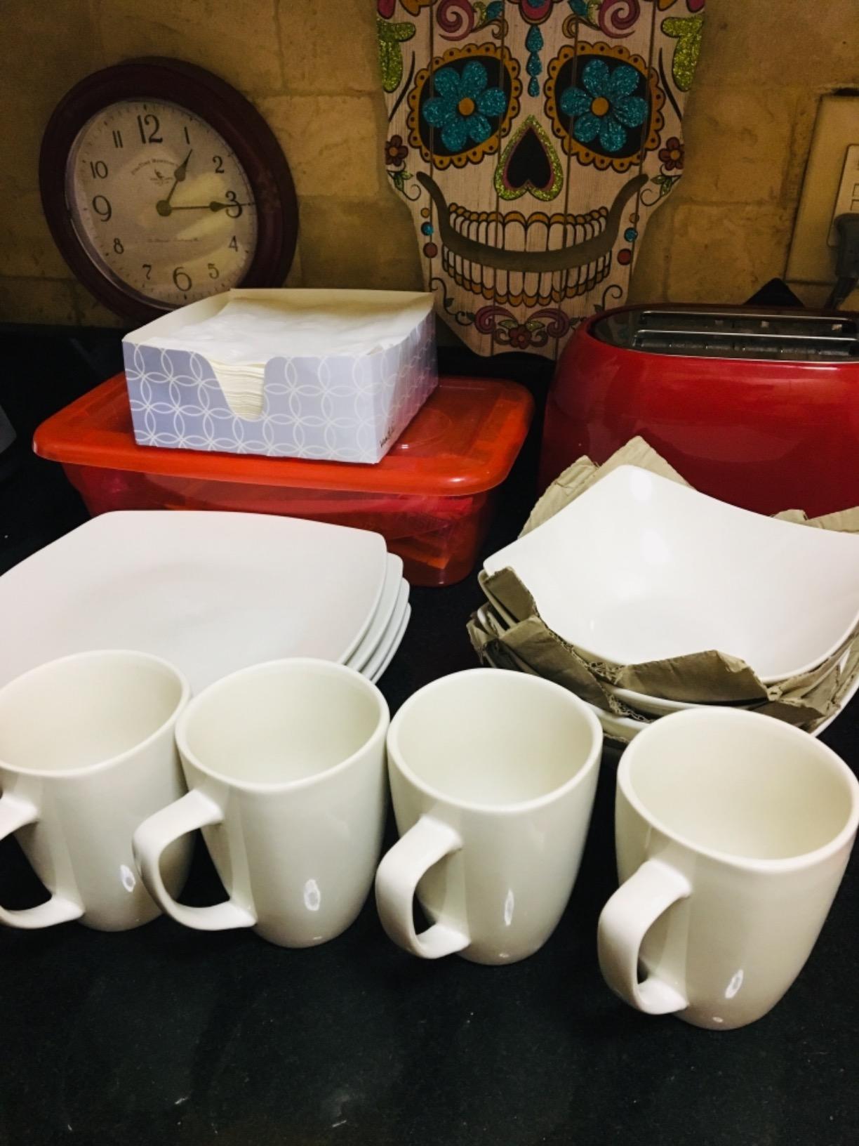 Gibson Home Amelia Court Porcelain Chip and Scratch Resistant Dinnerware set, Service for 4 (12pcs), White (Soft Square) customer photo 2