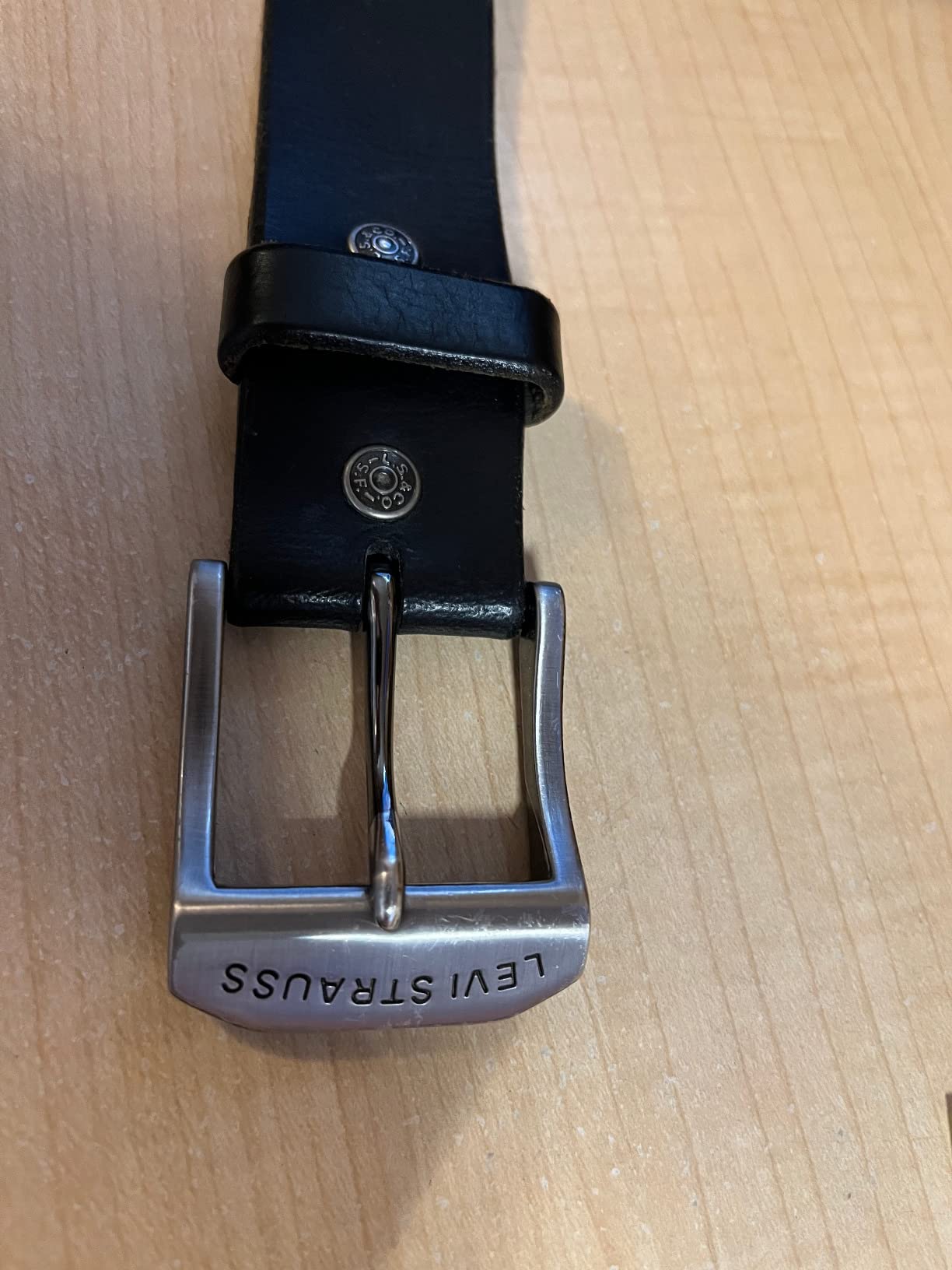 Levi’s Men’s Casual Leather Belt, Classic Strap for Jeans & Everyday Wear customer photo 1