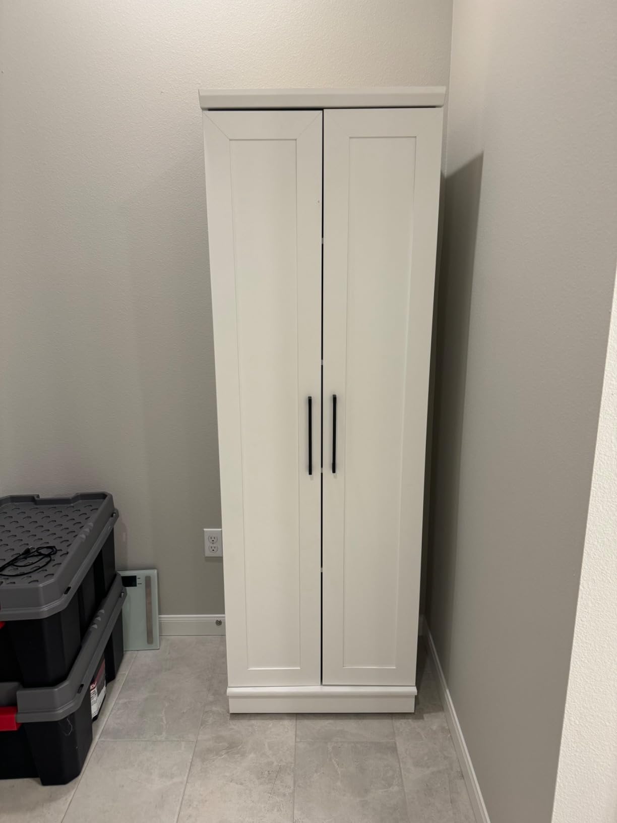 Sauder HomePlus Storage Cabinet/ Pantry cabinets, Soft White finish customer photo 1