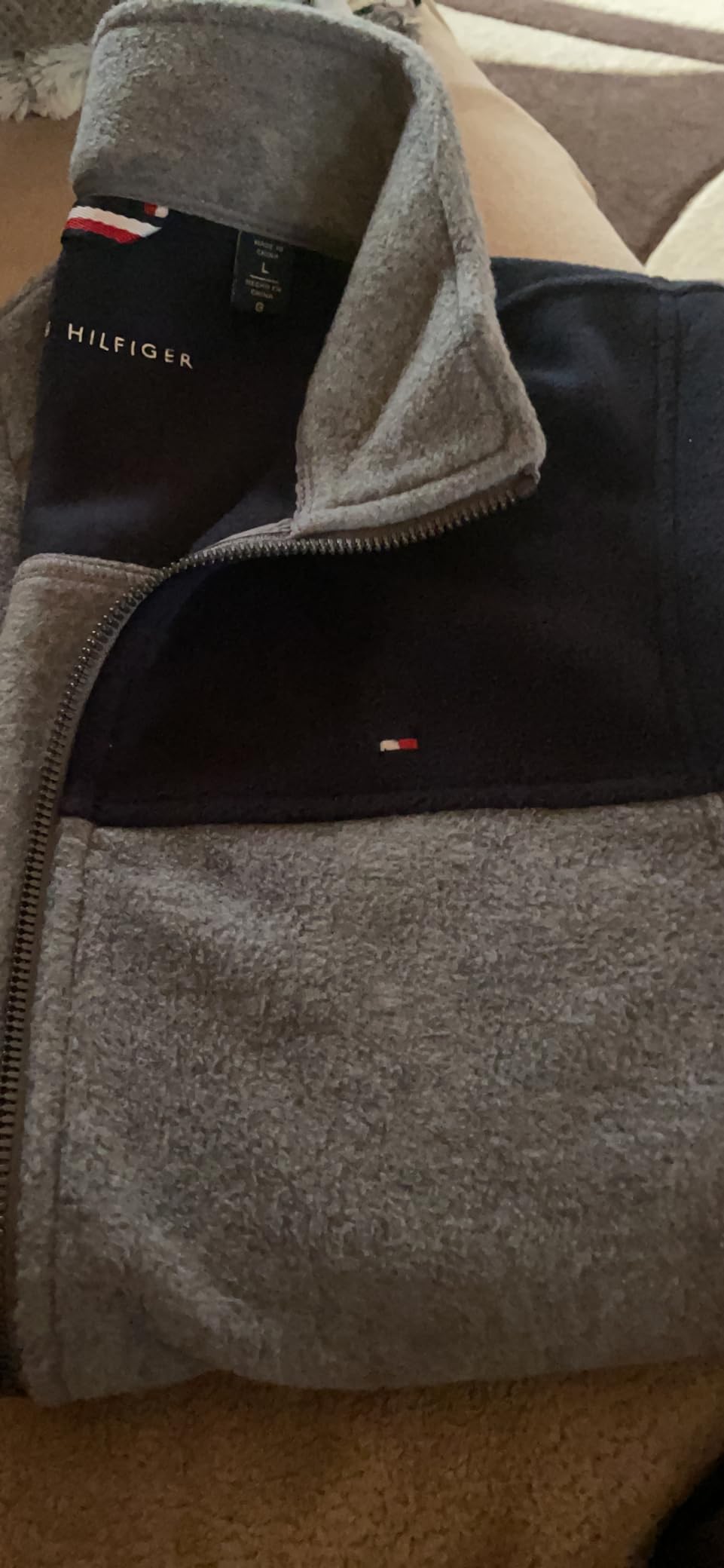 Tommy Hilfiger Men's Lightweight Polar Fleece Vest customer photo 1