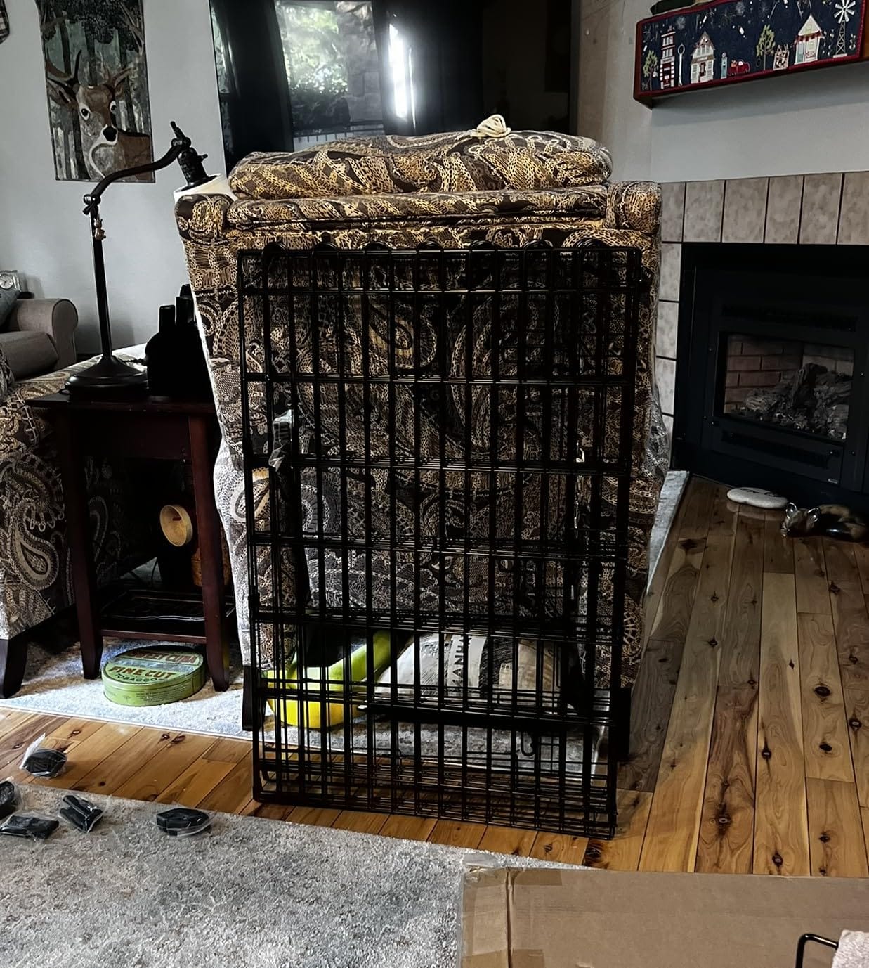 Amazon Basics Portable Foldable Octagonal Metal Exercise Dog Playpen, Indoor/Outdoor Pet Fence with Single Door, 8 Panels, Small, 30 Inches, Black customer photo 1