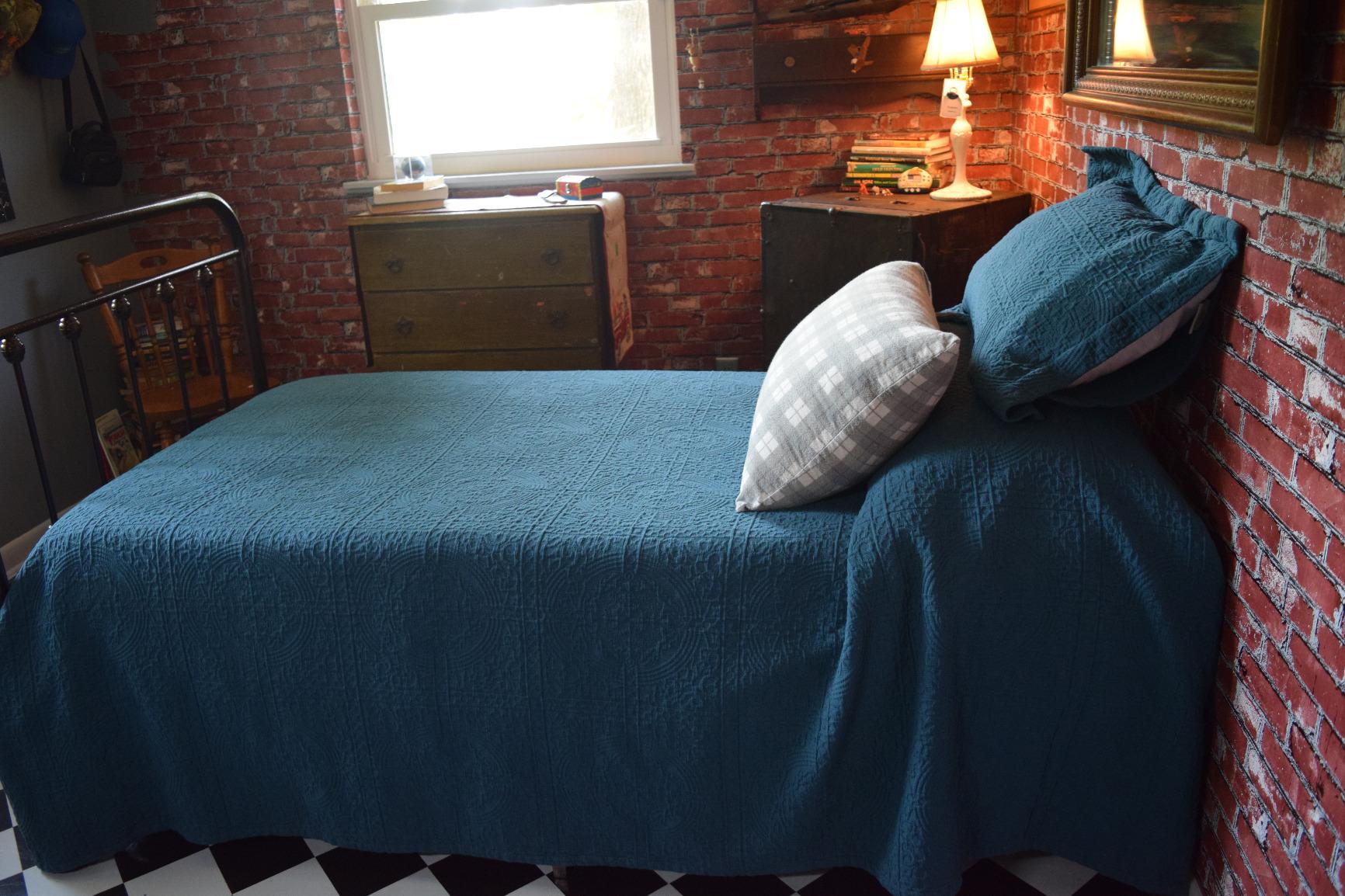 SUPERIOR Cotton Bedspread, Jacquard Woven Matelasse Bedding, Queen, White customer photo 1