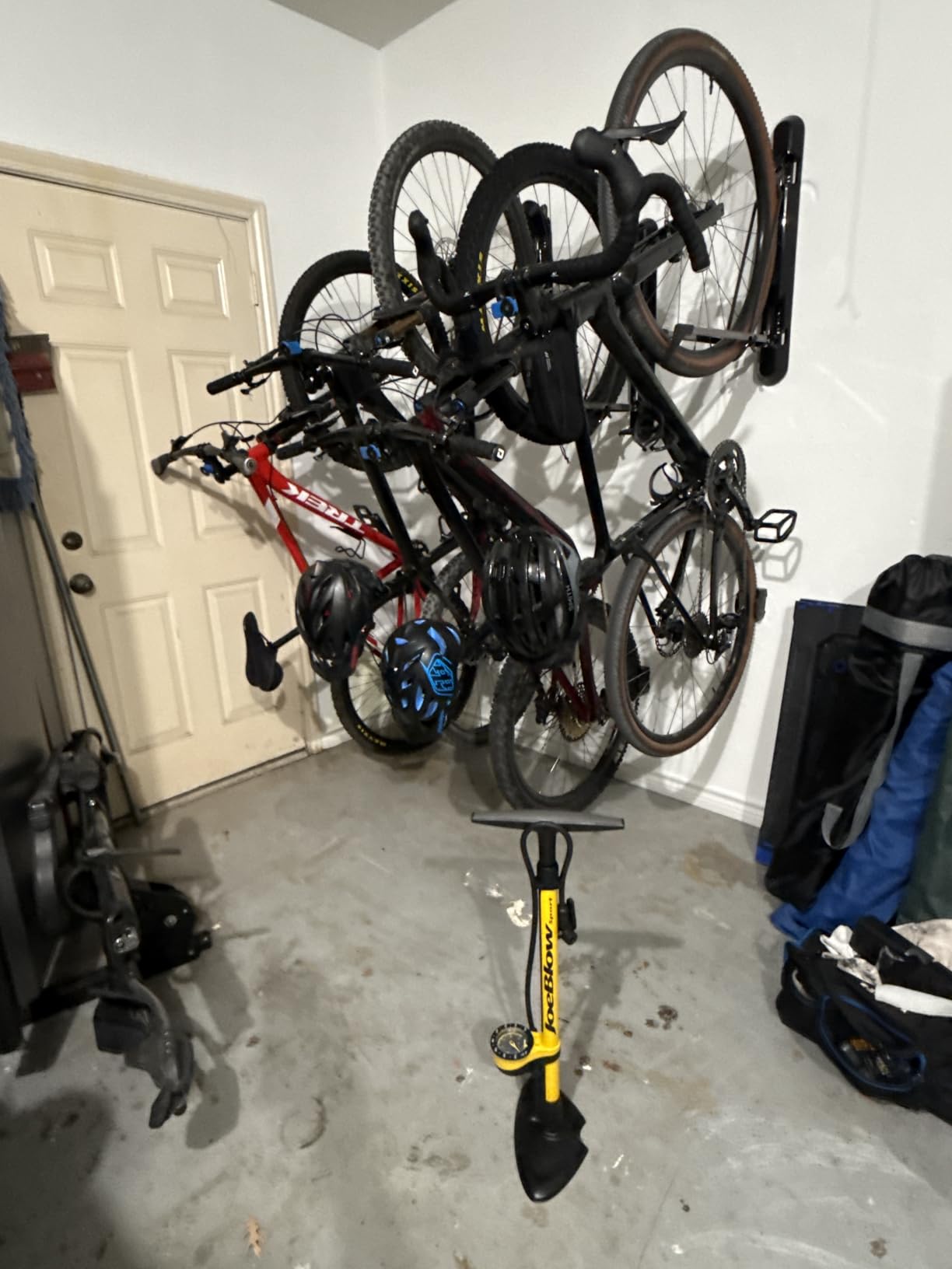 Topeak JoeBlow Sport III High-Pressure Bike Floor Pump – 160 PSI, Durable Steel Barrel, 3” Analog Gauge, TwinHead DX5 Pump Head, Long Hose, Ergonomic Handle, Fits Presta, Schrader, & Dunlop Valves customer photo 1
