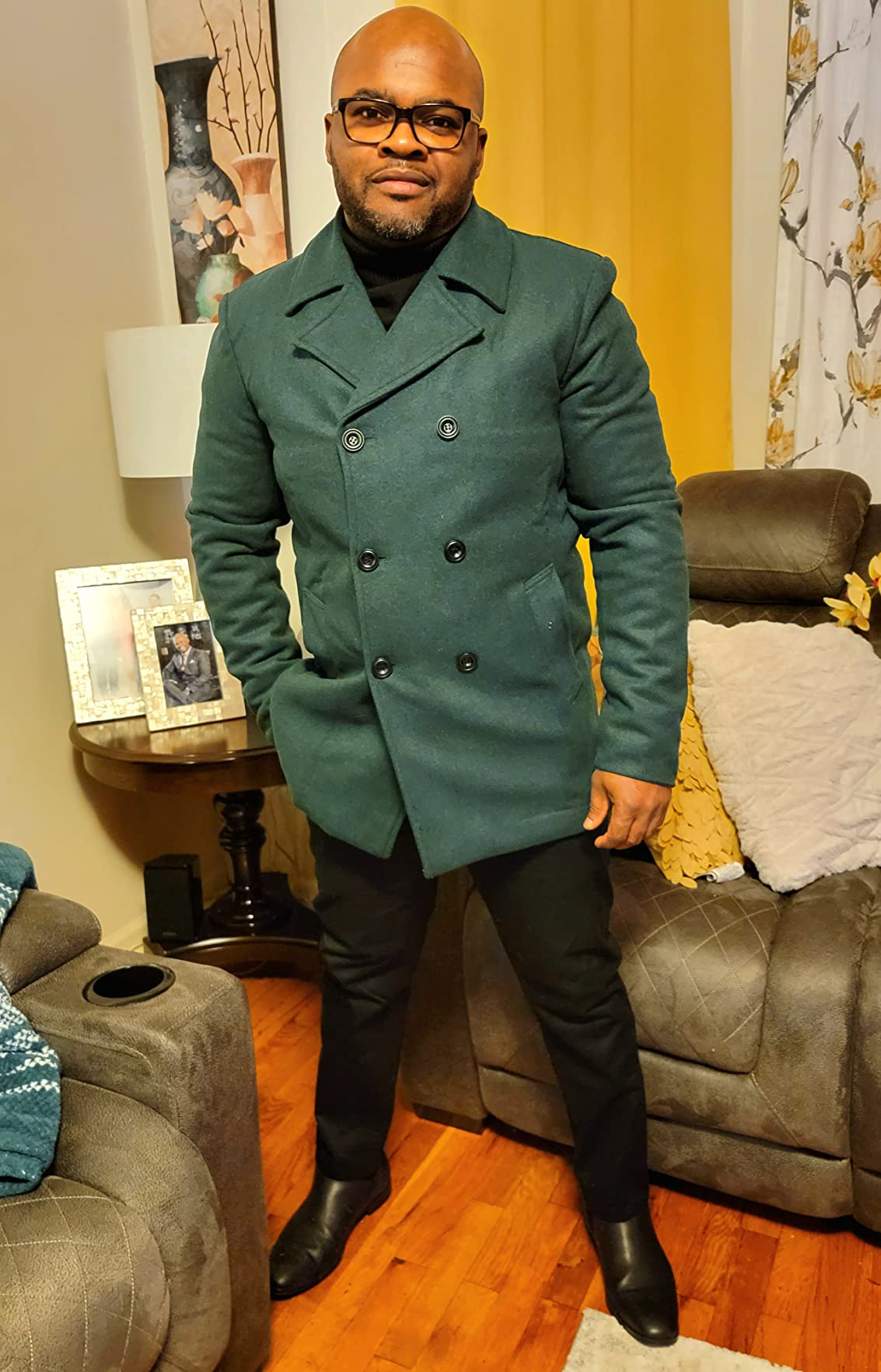 chouyatou Men's Classic Notched Collar Double Breasted Wool Blend Pea Coat customer photo 1