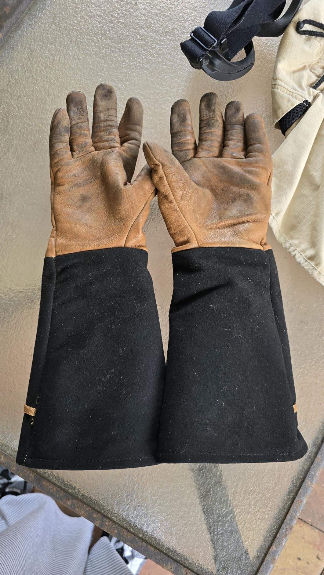 HANDLANDY Rose Pruning Gloves for Men Women, Thorn Proof Gardening Gloves customer photo 1