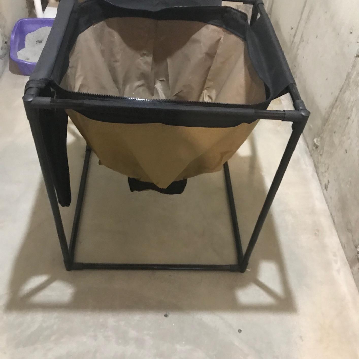 Urban Worm Bag Worm Composting Bin Version 2 - Easy Harvest with Fully Removable Zipper-Free Bottom customer photo 2
