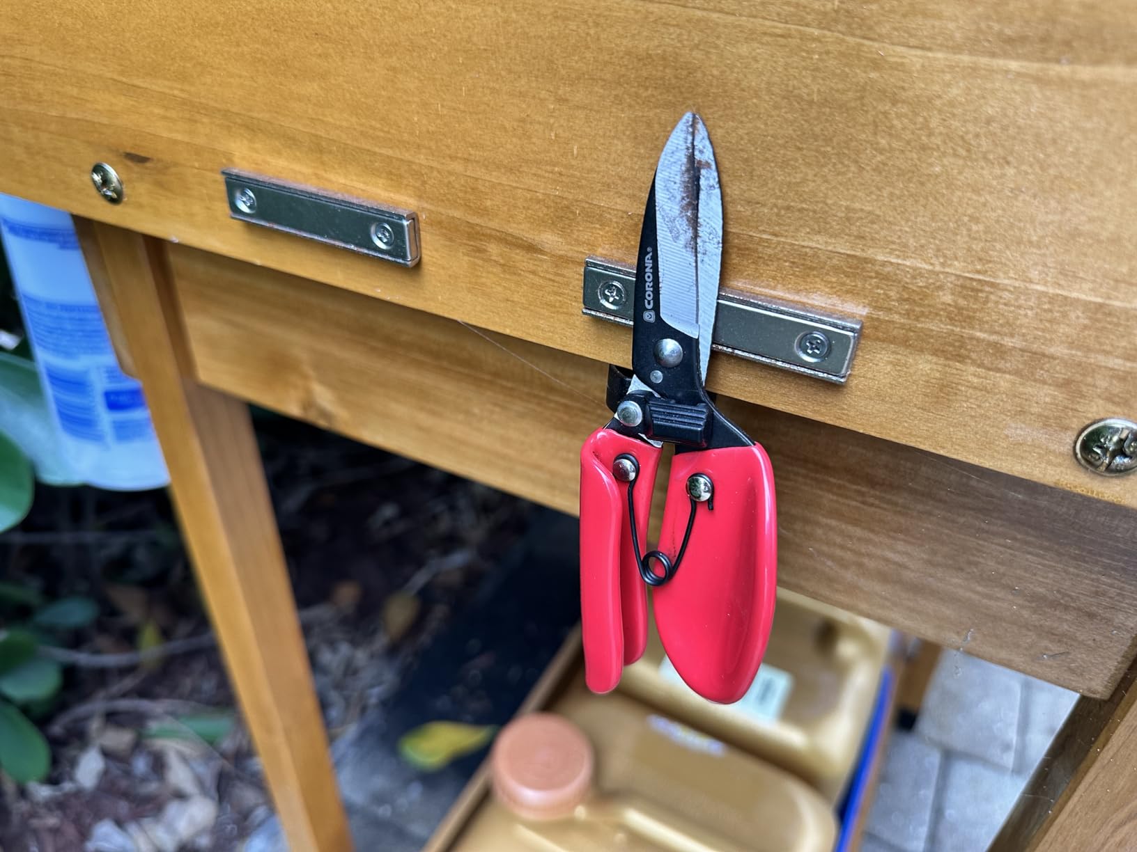 Yaheetech Potting Bench with Sink & Drawer, Outdoor Gardening Table, Wood customer photo 1