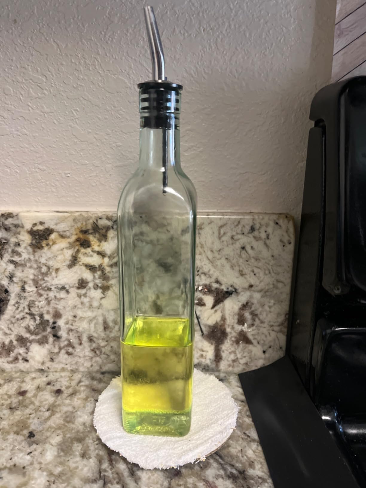 Olive Oil Dispenser Bottle - 16 oz, Made in Italy Glass Olive Oil and Vinegar Cruet with Stainless Steel Spout for Kitchen, Slight Green Tint (1, 473 ml) customer photo 2