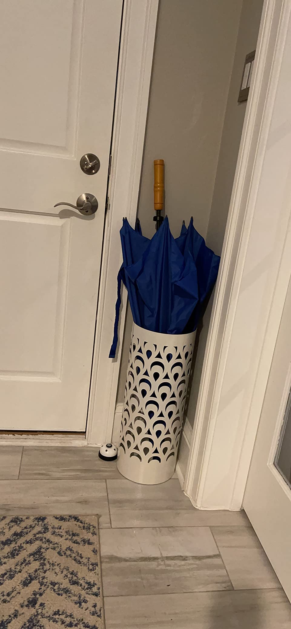 Mango Steam Tall Round Umbrella Holder 21.75 Inches Tall (Peacock White) customer photo 1