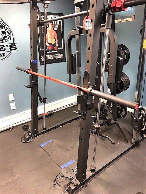 Synergee Games 15kg and 20kg Colored Ceramic Coated Barbells. Rated 1500lbs for Weightlifting and Powerlifting. Black, Red, Grey, Pink customer photo 1