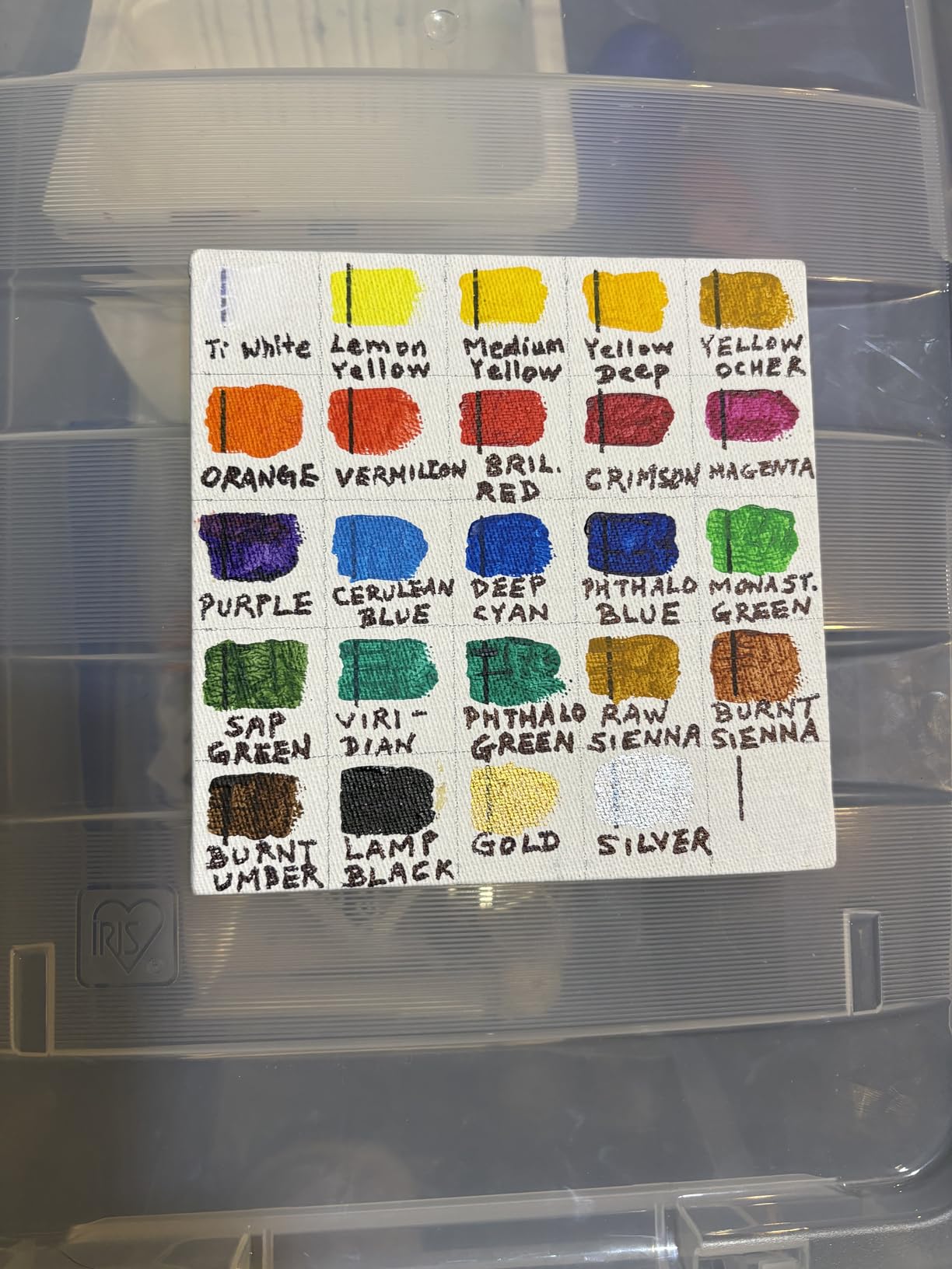 Mont Marte Acrylic Colour Paint Set Signature 24pc x 1.21 US fl.oz (36ml), Acrylic Paint Kit Ideal for Canvas, Wood, Air Dried Clay, Cardboard and More, Great Beginner Acrylic Paint Set, Includes 24 Colors customer photo 1