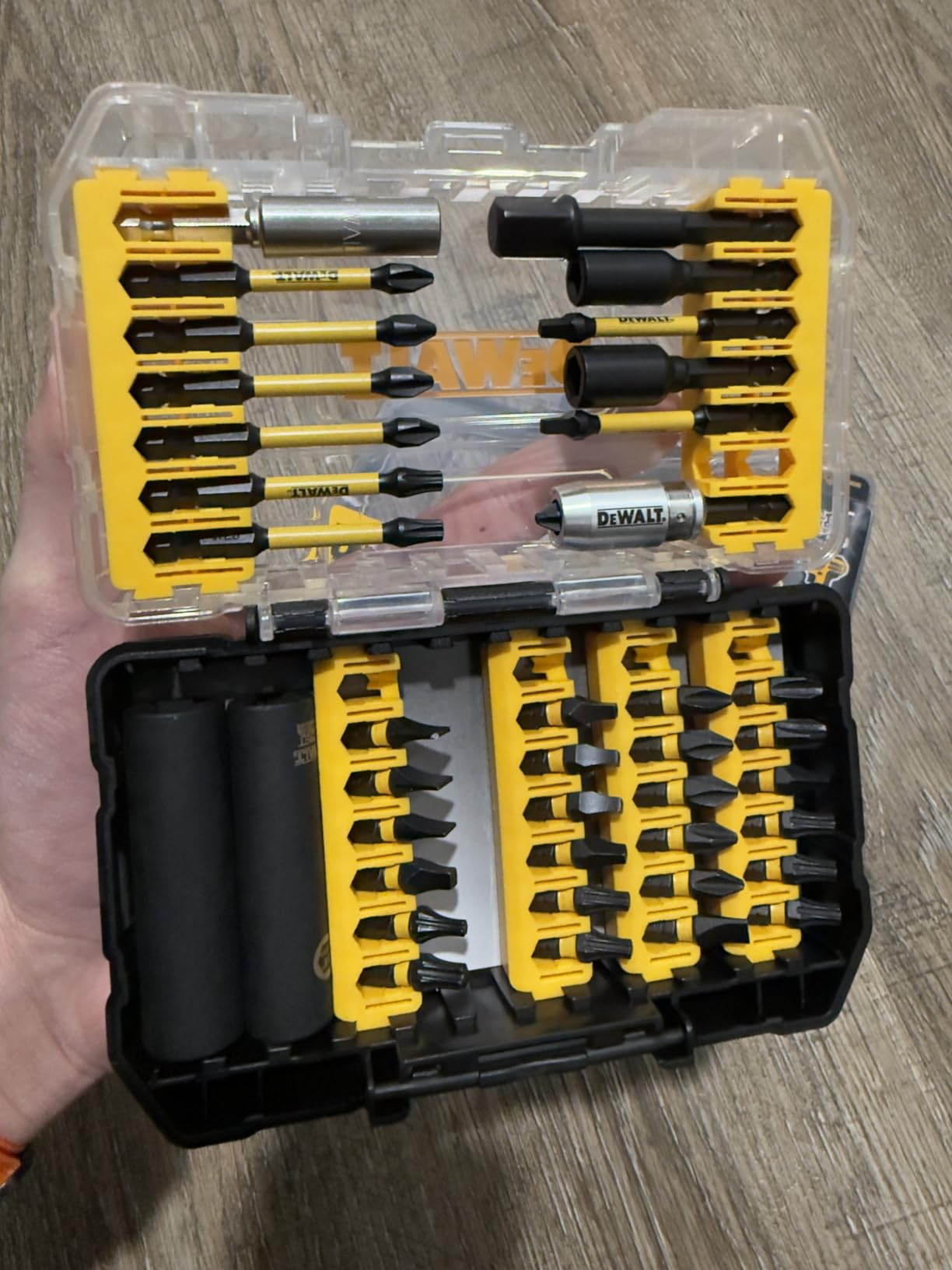 DEWALT DWA2NGFT40IR Impact Ready Flextorq 40-Piece Steel Screwdriver Bit Set customer photo 1