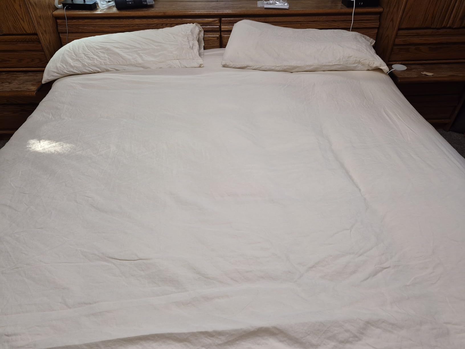 California Design Den Luxury Queen Duvet Cover Set, White | Soft 400 Thread Count 100% Cotton Sateen Backed by GH Seal, Duvet Cover & Pillow Sham 3 Pc Set, Button Closure & Corner Ties customer photo 2