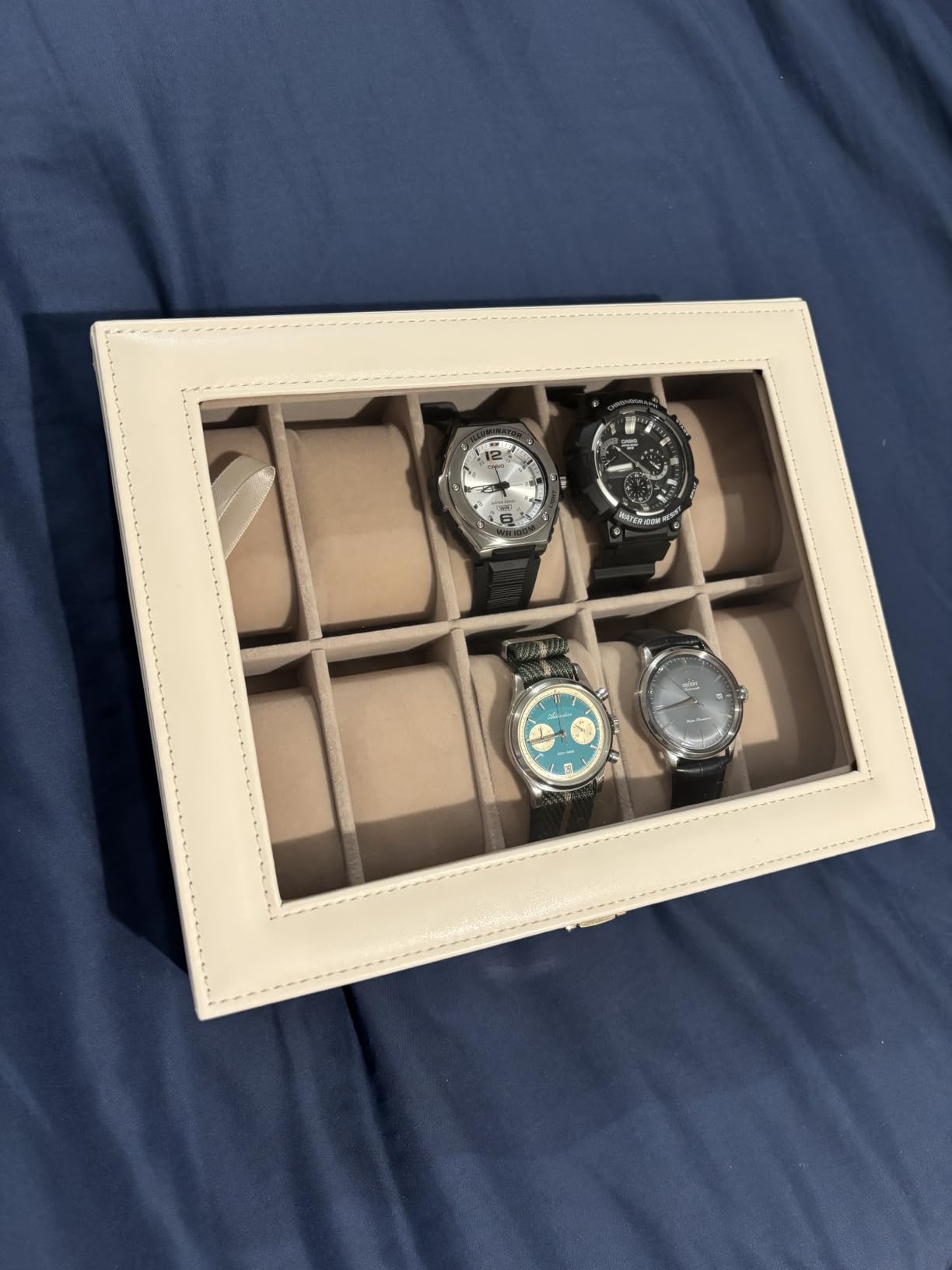 SONGMICS Watch Box, 12-Slot Watch Case Organizer with Large Glass Lid, Removable Pillows, Gift for Loved Ones, Black Synthetic Leather, Gray Lining UJWB12BK customer photo 1