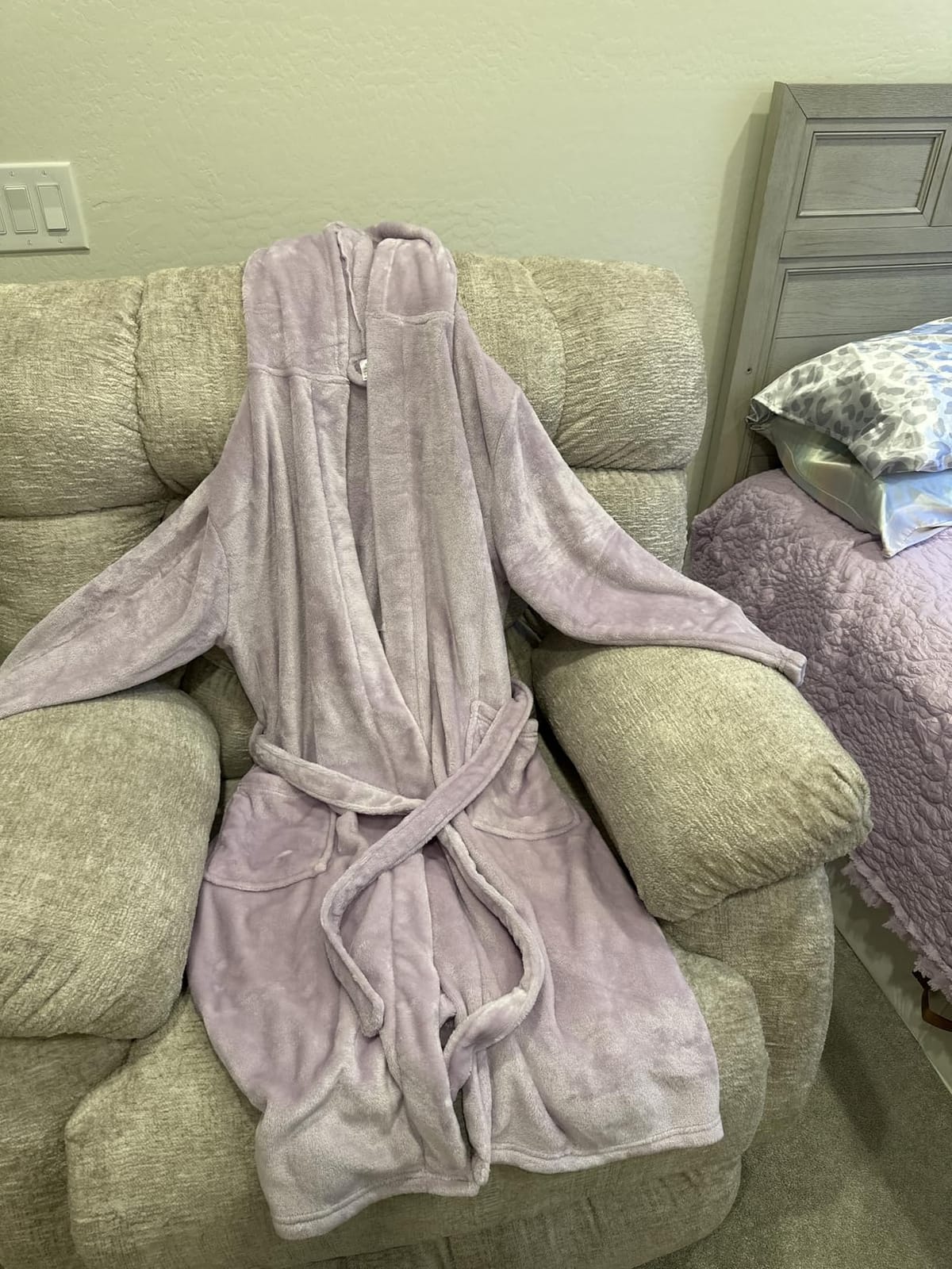 HEARTNICE Womens Hooded Fleece Robe, Soft Bathrobe for Womens, Cute Long House Coat customer photo 2