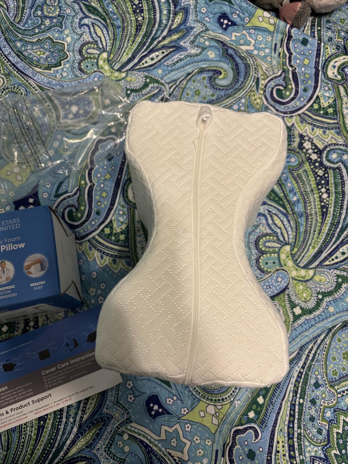 5 STARS UNITED Knee Pillow for Side Sleepers - Hip Pain Relief, Memory Foam Leg Cushion for Side Sleeping - Between Legs Pillow for Sciatica & Lower Back Pain, White customer photo 1