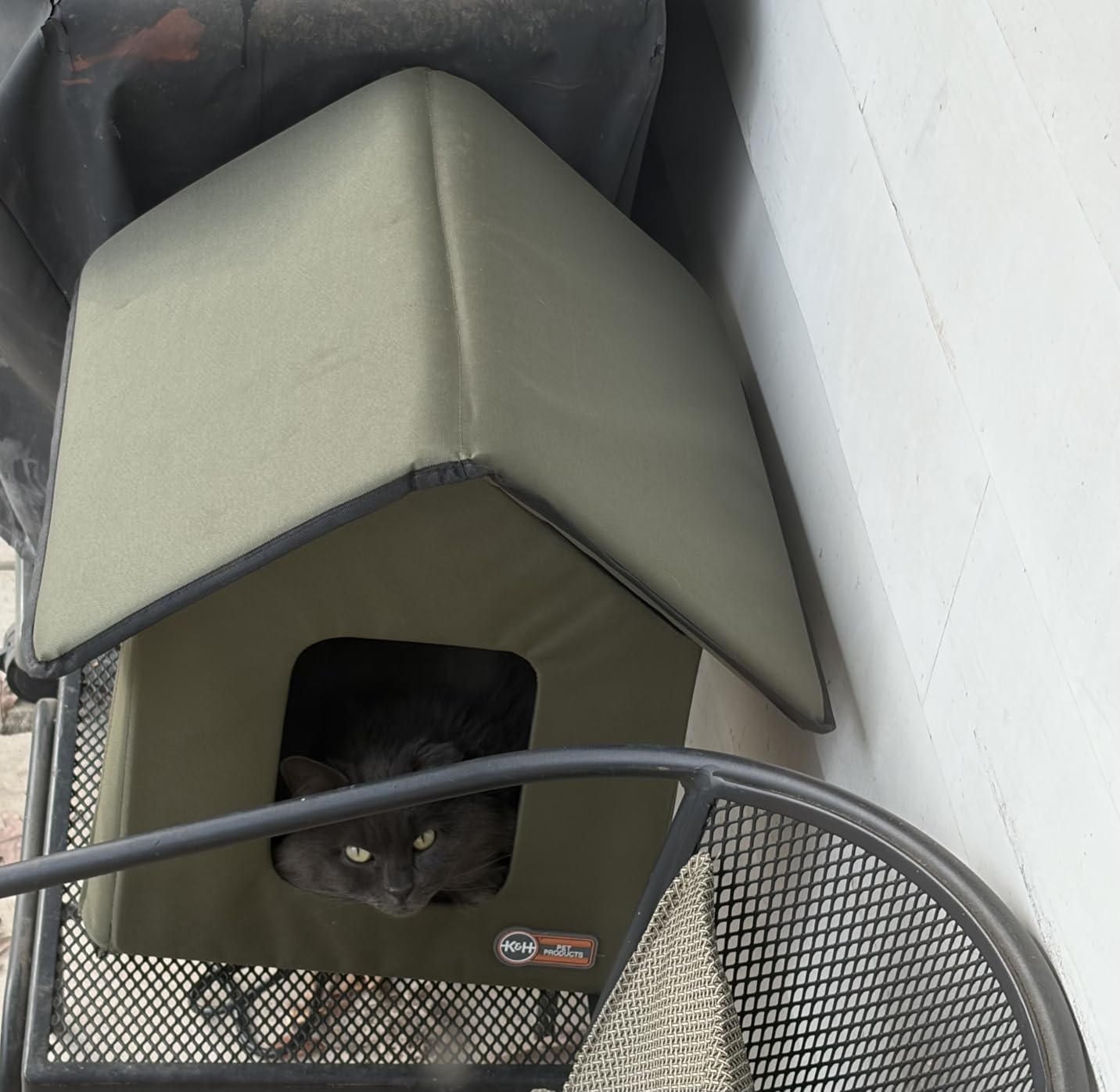 K&H Heated Cat House, Outdoor Kitty Shelter, Safety Listed, 20W, Olive customer photo 1