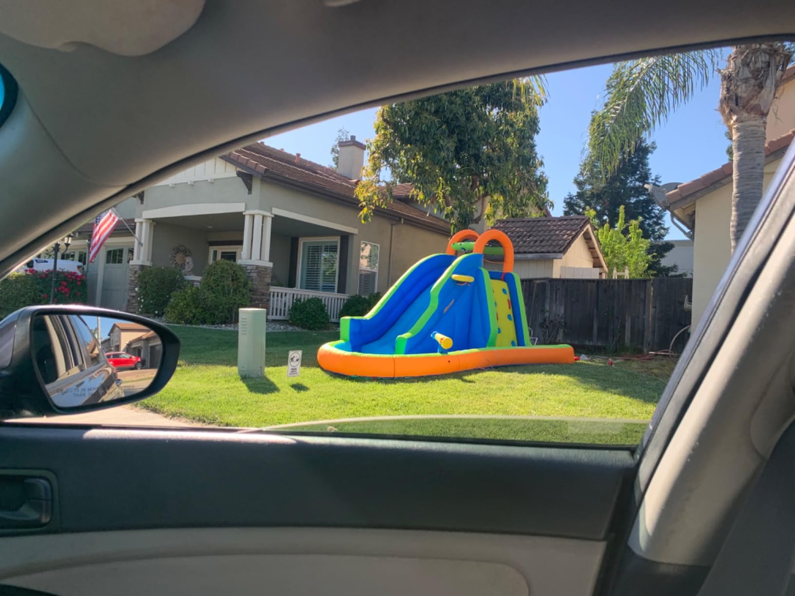 BANZAI Big Blast Water Park, Length: 14 ft 5 in, Width: 10 ft 7 in, Height: 7 ft 11 in, Inflatable Outdoor Backyard Water Slide Splash Bounce Climbing Toy,Blue/Orange customer photo 2