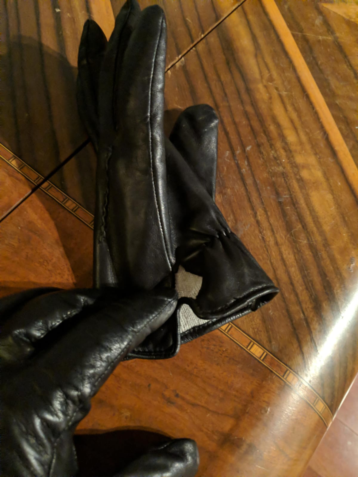Luxury Mens Leather Gloves Cashmere Lined-Soft Comfortable Lambskin Touchsreen customer photo 1