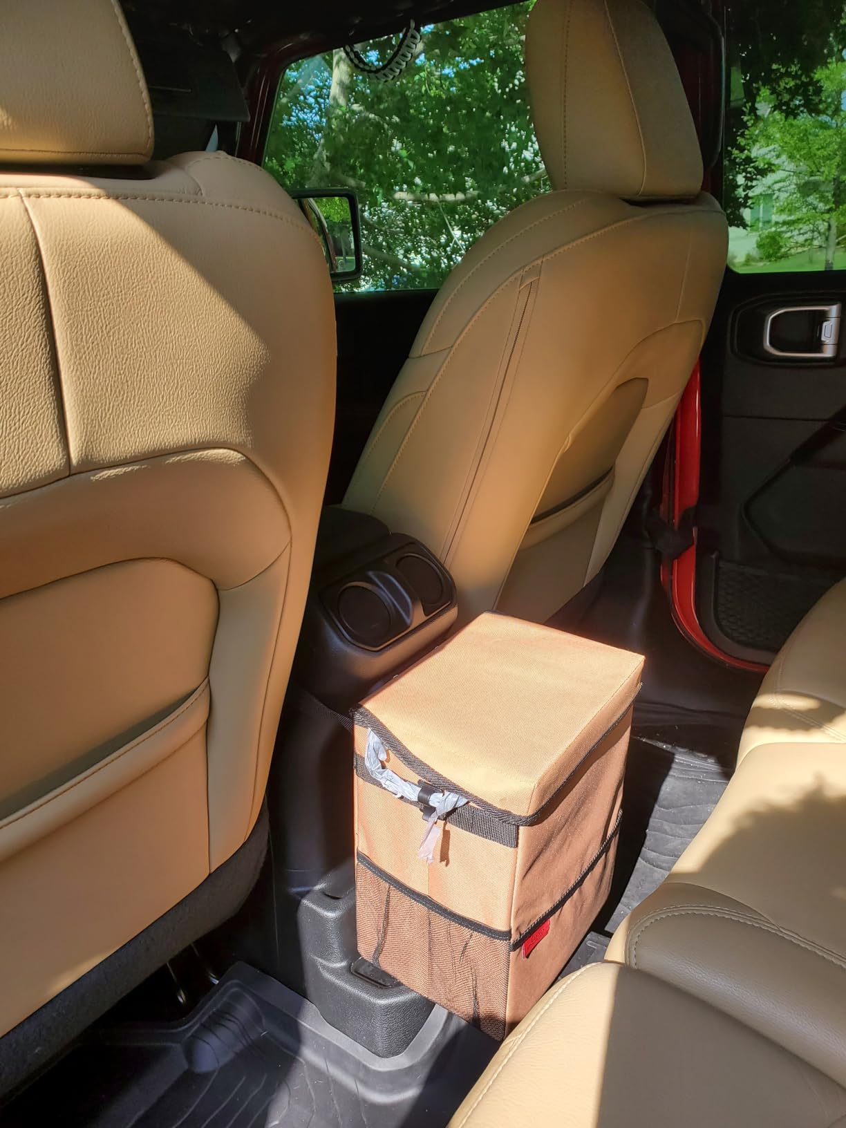 Lusso Gear Spill-Proof Car Trash Can - Easy to Clean Hanging Garbage Bin - Leak-Proof Lid, Removable Liner, Waterproof - Keeps Truck, SUV, Car, Minivan Clean & Odor Free - 2.5 Gallon Tan Car Trash Can customer photo 1