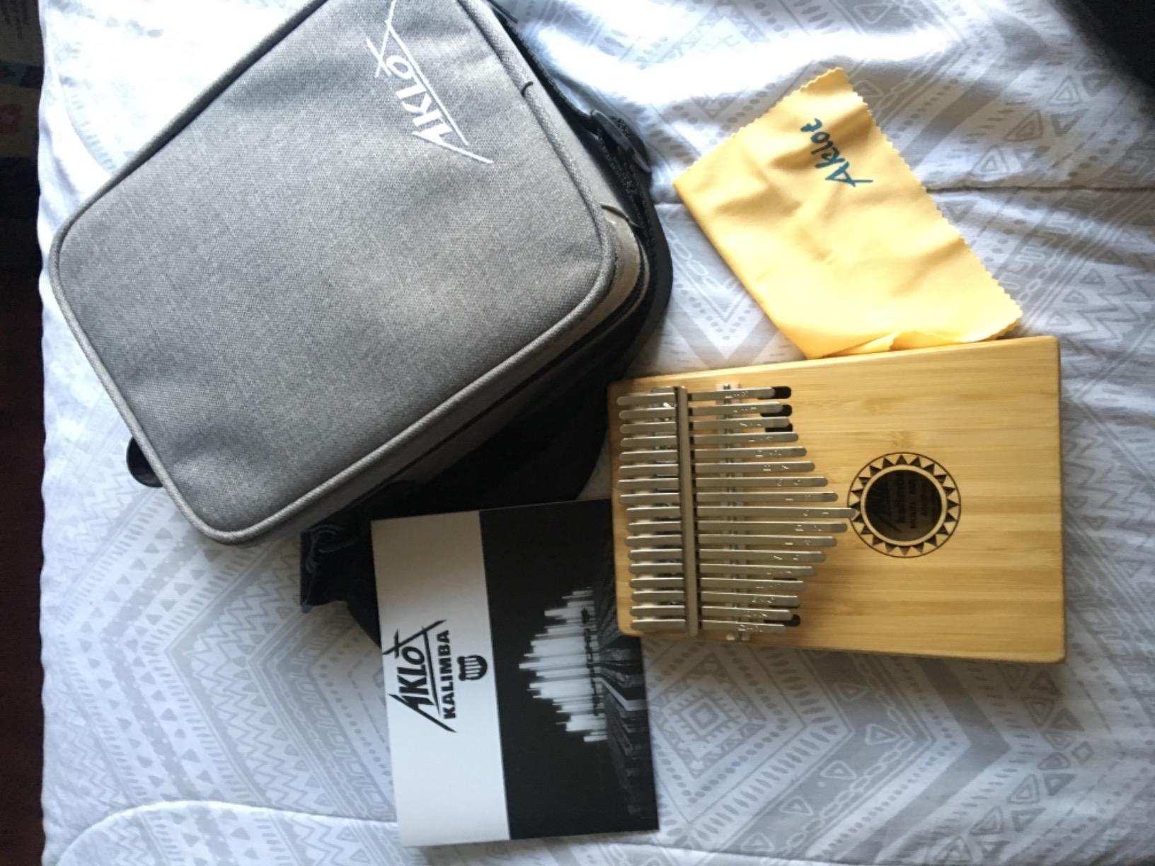 Thumb Piano, AKLOT Bear Kalimba Solid Wood 17 Keys Finger Piano Start Kits with Protective Case Tuning Hammer Study Booklet Cleaning Cloth customer photo 2