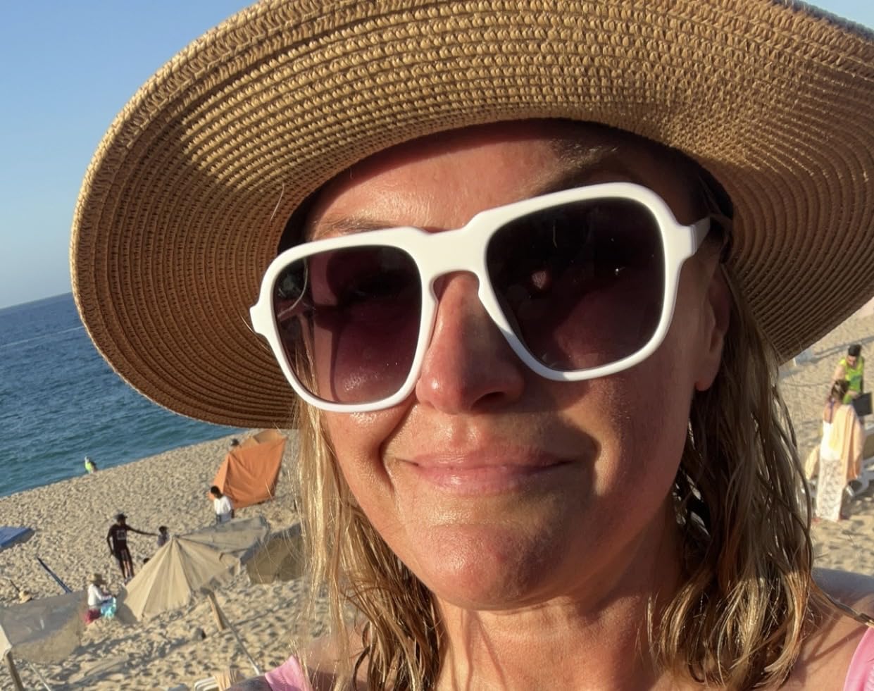 DRESHOW Women Straw Panama Hat Travel Fedora Beach Sun Hat Summer Wide Brim Straw Roll up Hats UPF 50+ customer photo 2