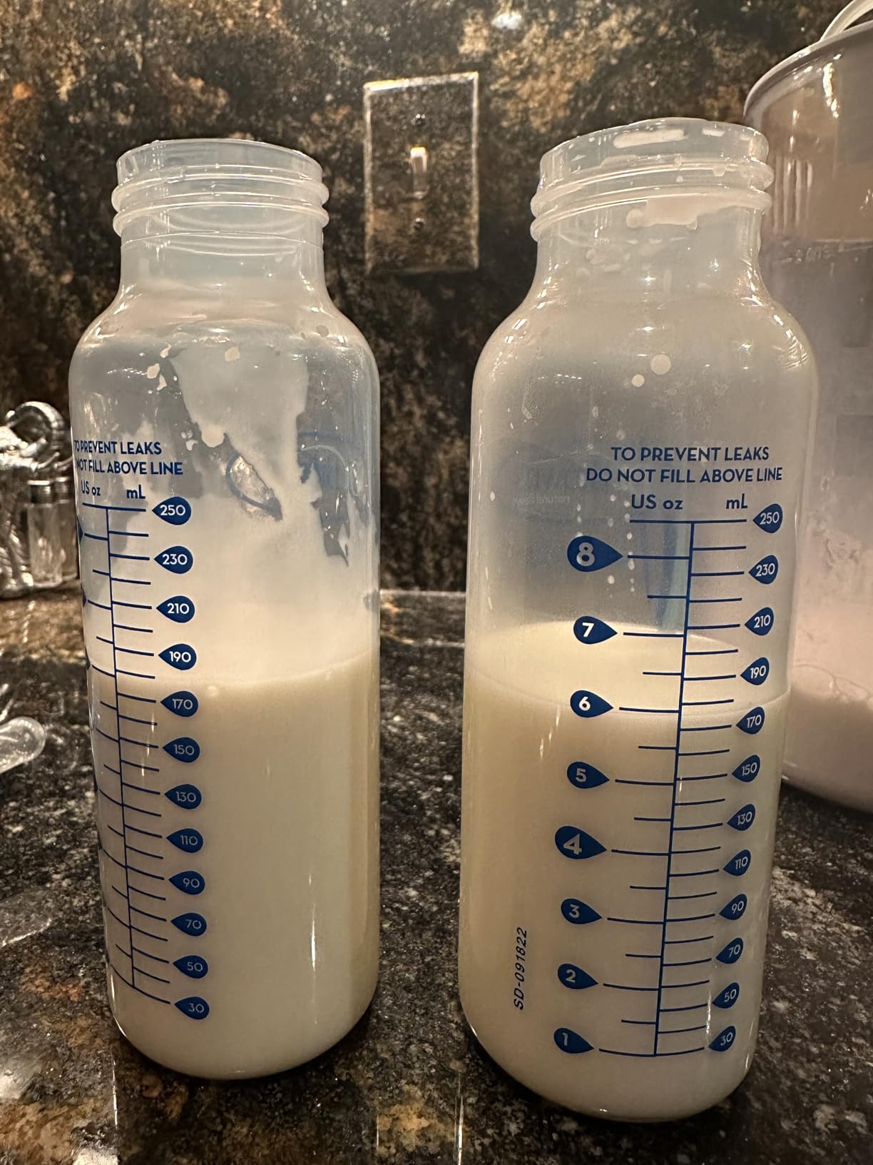 Baby Brezza Formula Pro Advanced Formula Dispenser + Bottle Maker Machine customer photo 2