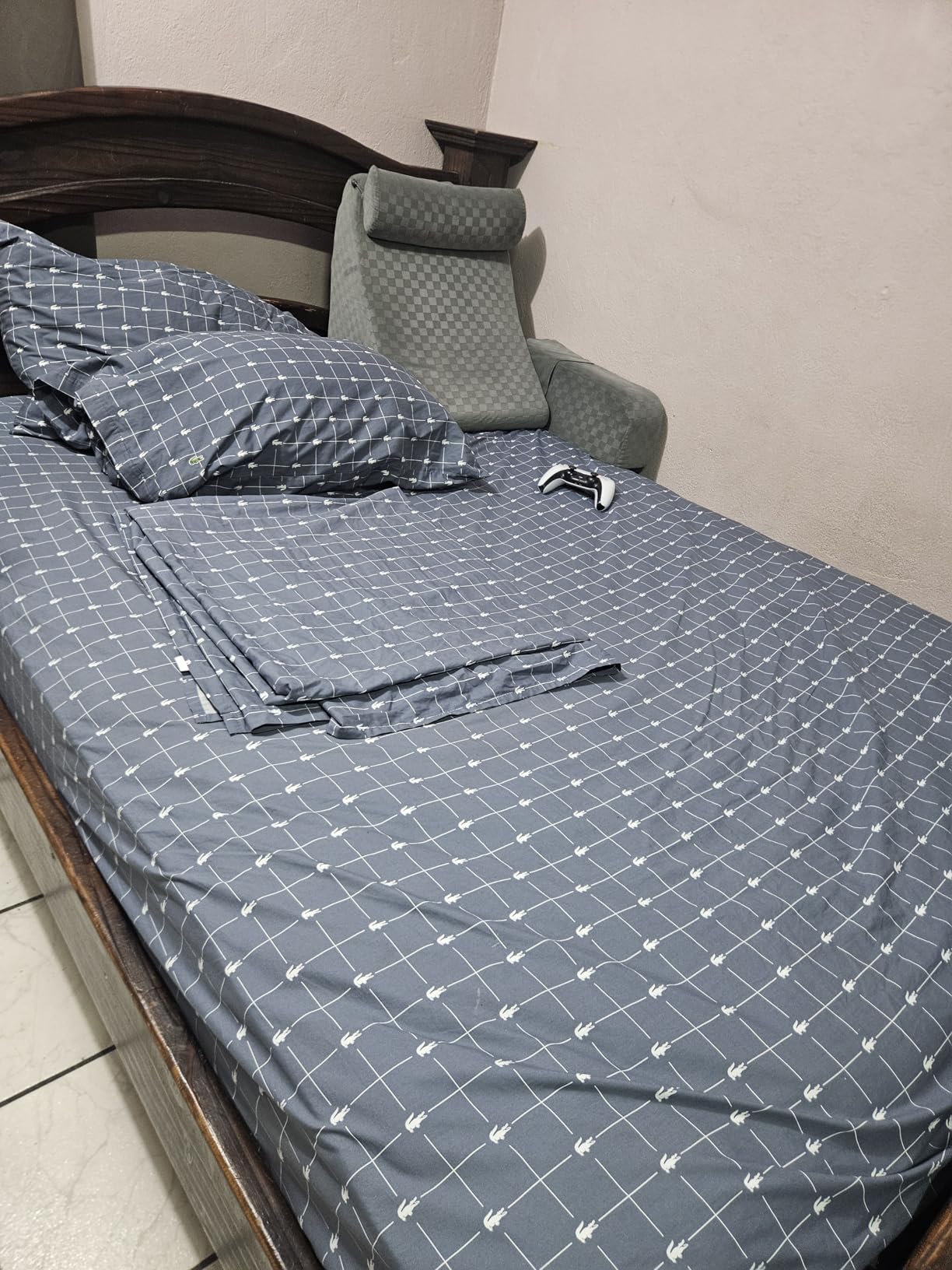 Lacoste Slice 100% Cotton Percale Sheet Set, Sleet, King customer photo 2