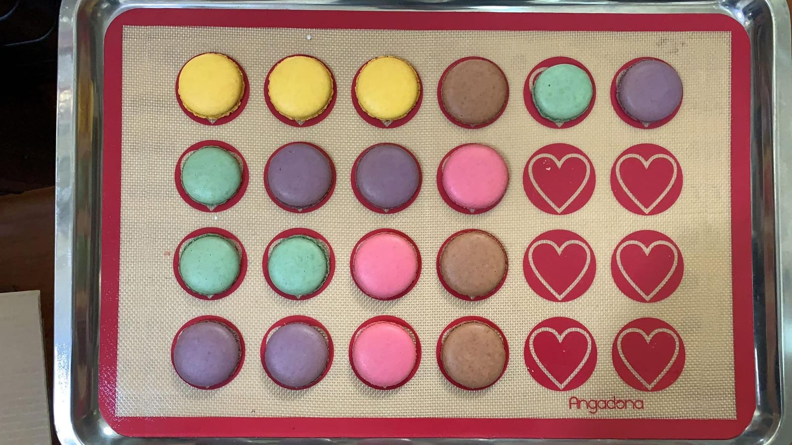 Angadona Macaron Silicone Baking Mats Kit (16pcs set) Macaroon Baking Mat Set of 2 Half Sheet Macaron Silicone Mat Nonstick Macaron Mat Sheet,6 Piping Tip,2 Piping Bag with 3 Bag Tie,2 coupler customer photo 1
