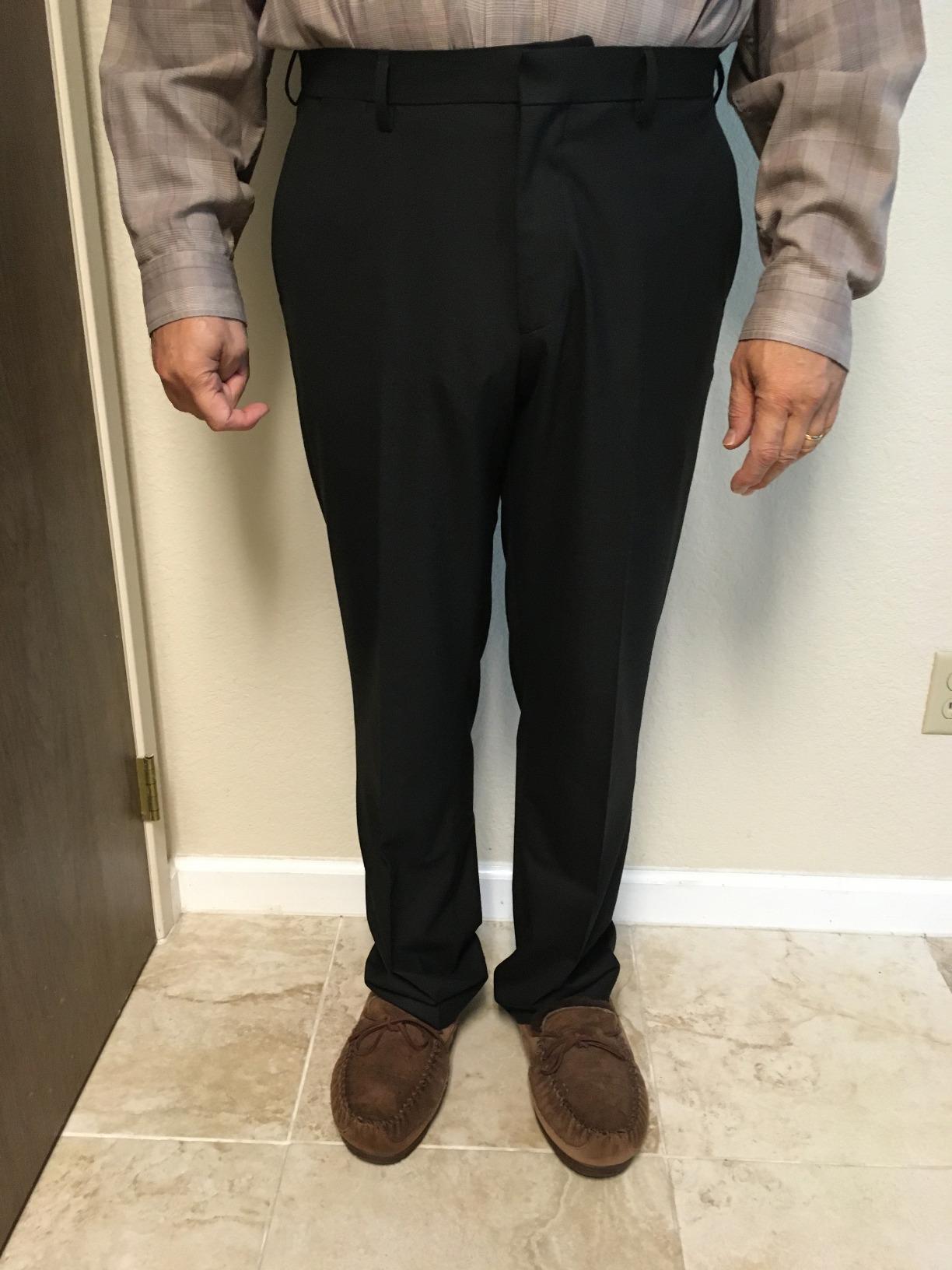 Amazon Essentials Men's Classic-Fit Wrinkle-Resistant Stretch Dress Pants customer photo 1