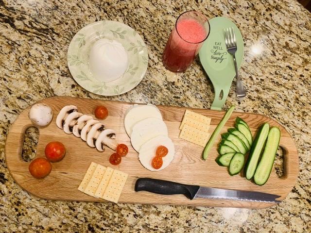 LUX Extra Large 20.5 inche American Oak Wood Oversized Serving & Charcuterie Board 20.5