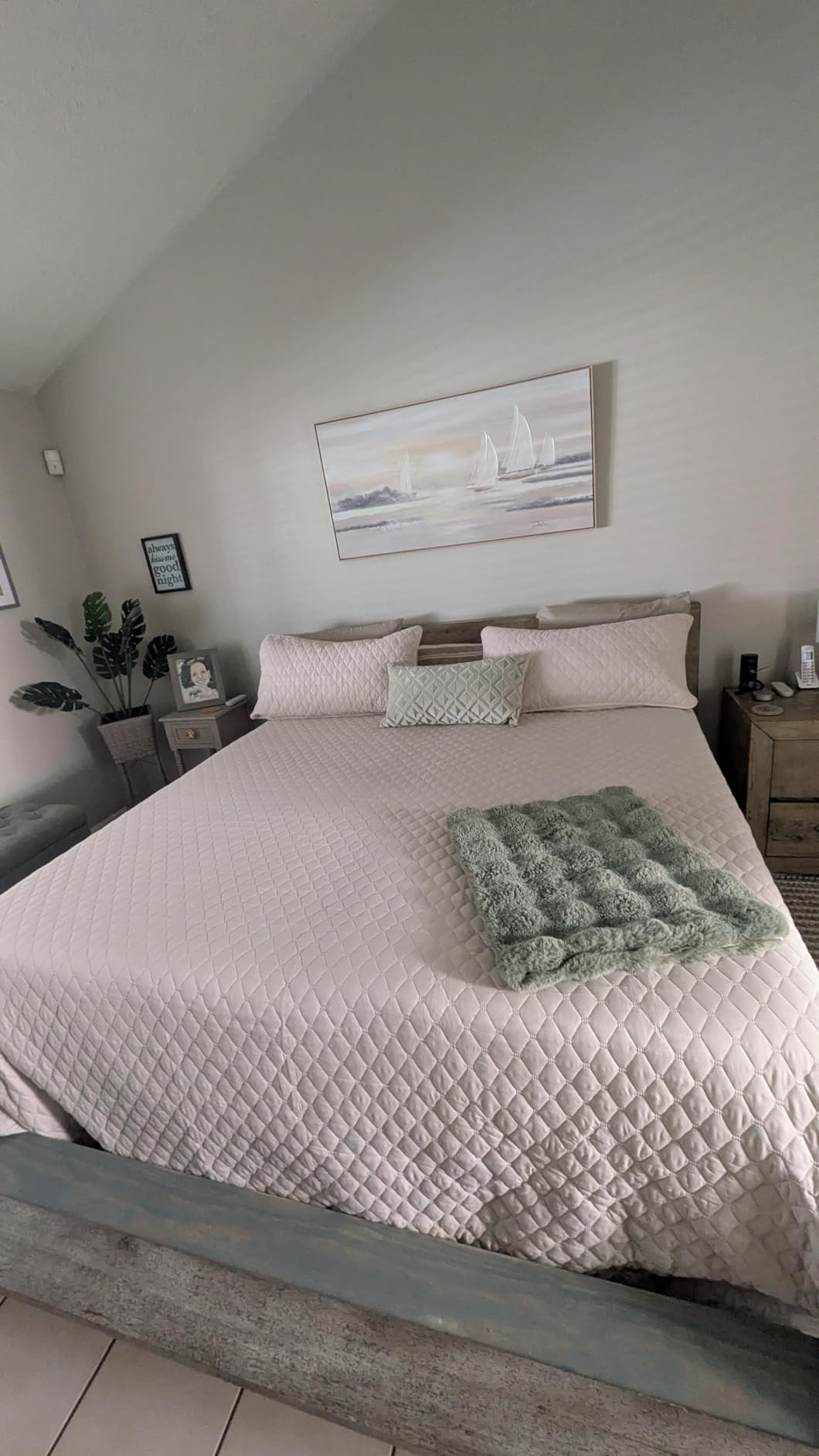 Exclusivo Mezcla Reversible Full Queen Quilt Bedding Set, Grey | Lightweight Bedspreads with 2 Pillow Shams, Soft Microfiber, All Season Bed Coverlets for Bedroom Guest Room, 90x96 Inch customer photo 1