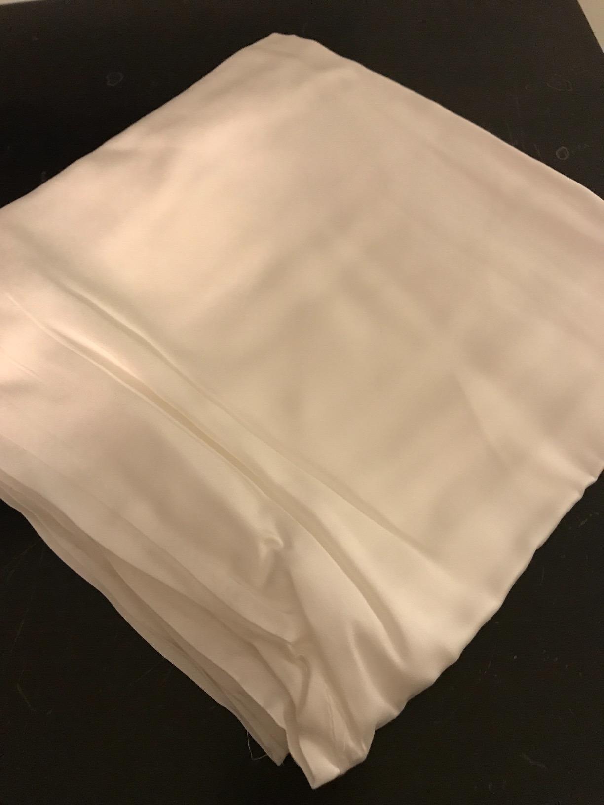Hotel Sheets Direct 4 Piece Bed Sheet Set Queen Size, 100% Viscose Derived from Bamboo Sheets Set with 2 Pillowcases, Cooling & Breathable Luxury Bedding, Moisture-Wicking & Silky Soft, Light Gray customer photo 1
