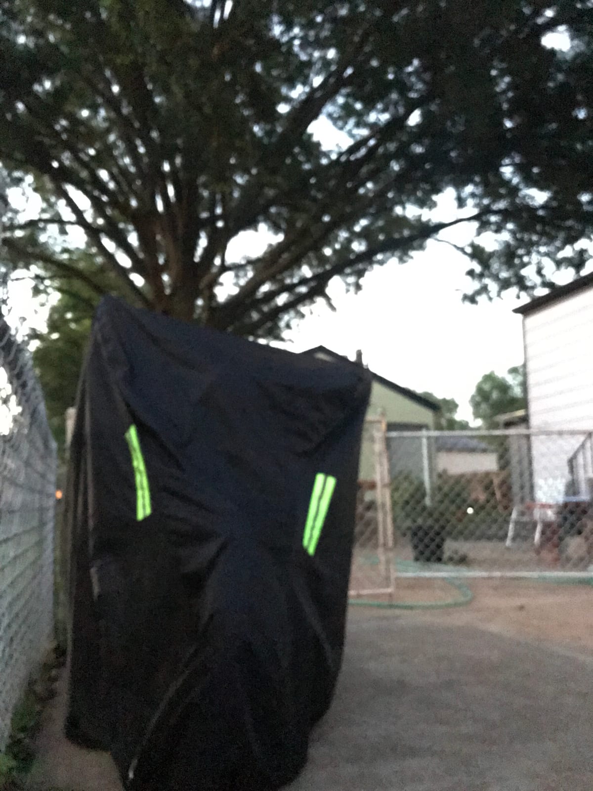 Motorcycle Cover All Season,Universal Weather Quality Waterproof Sun Outdoor Protection Scooter Shelter Tear Proof Night Reflective & Lock-Holes Storage Bag Fits up to 105